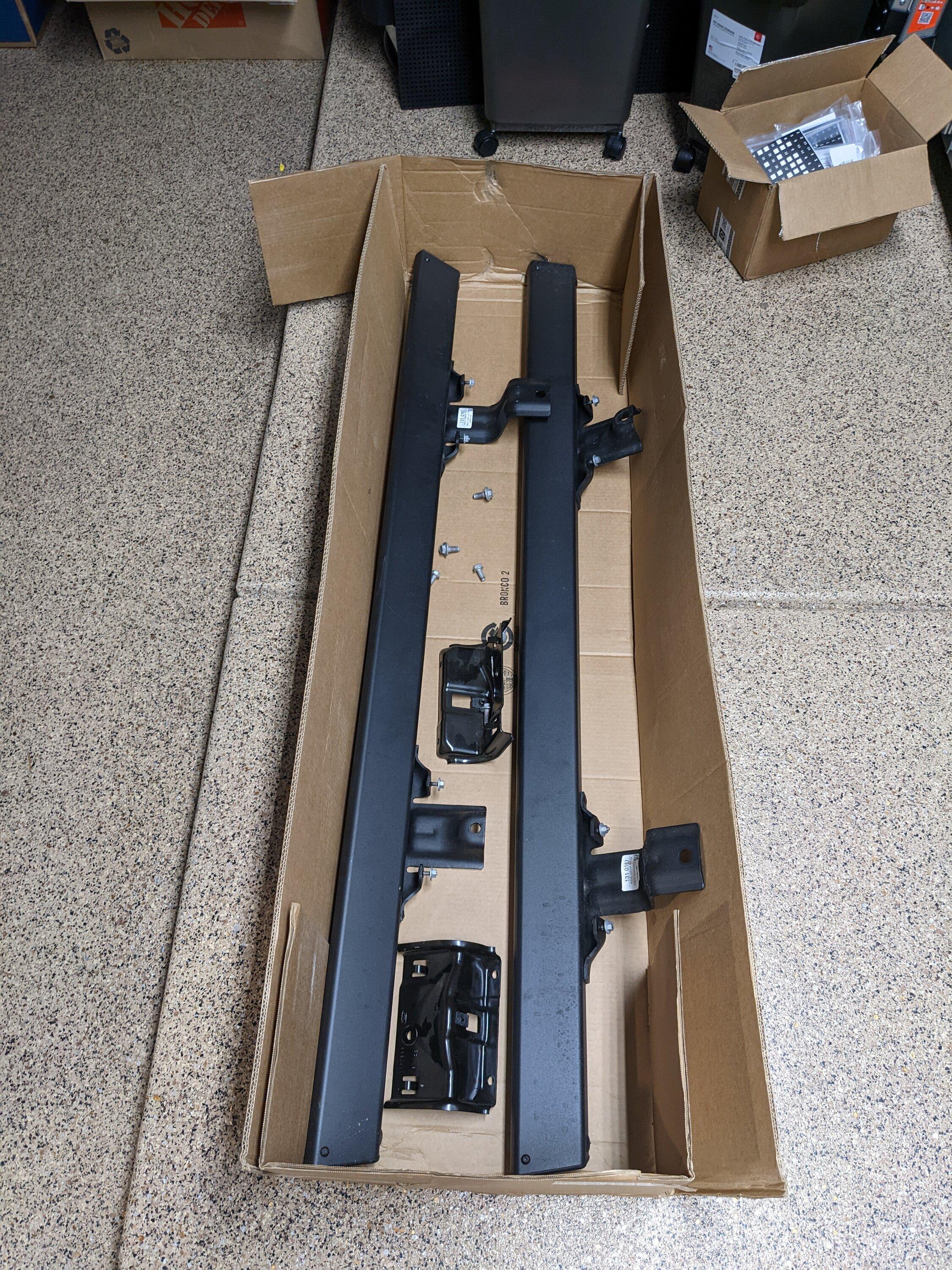 Ford Bronco OEM 2DR ROCK RAILS PXL_20220916_182426299