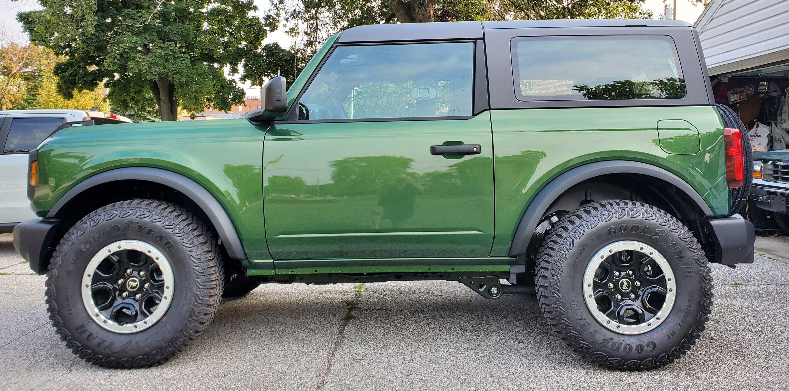 Ford Bronco Eruption green 2 door day 1 mods 20220915_173325