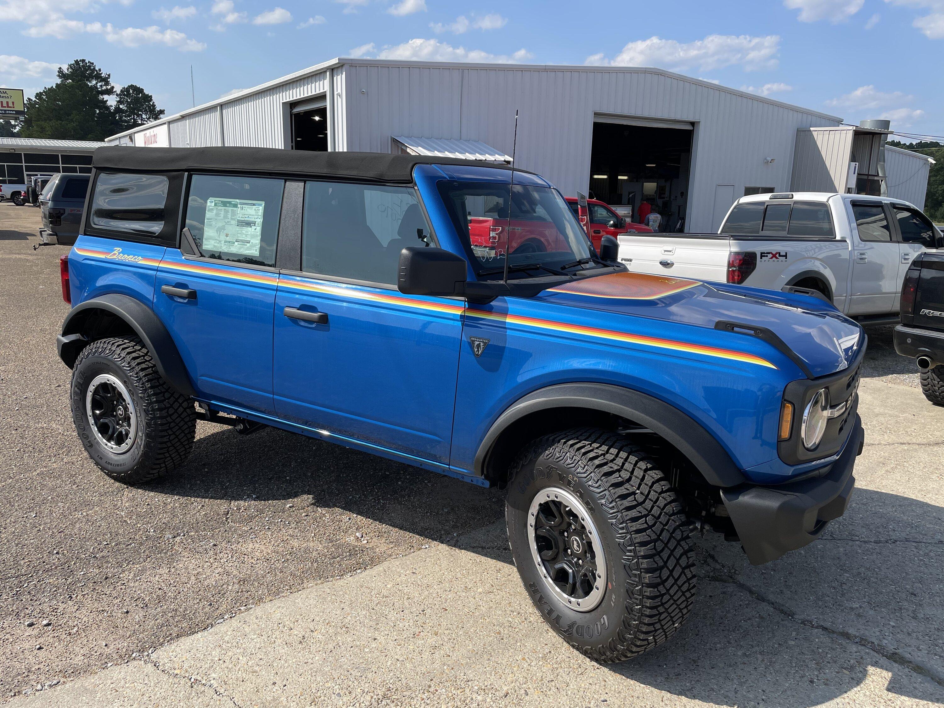 Ford Bronco 8/15/22 Build Week Group 9DD5FC2D-6595-4E59-909F-A818E2CDFF33