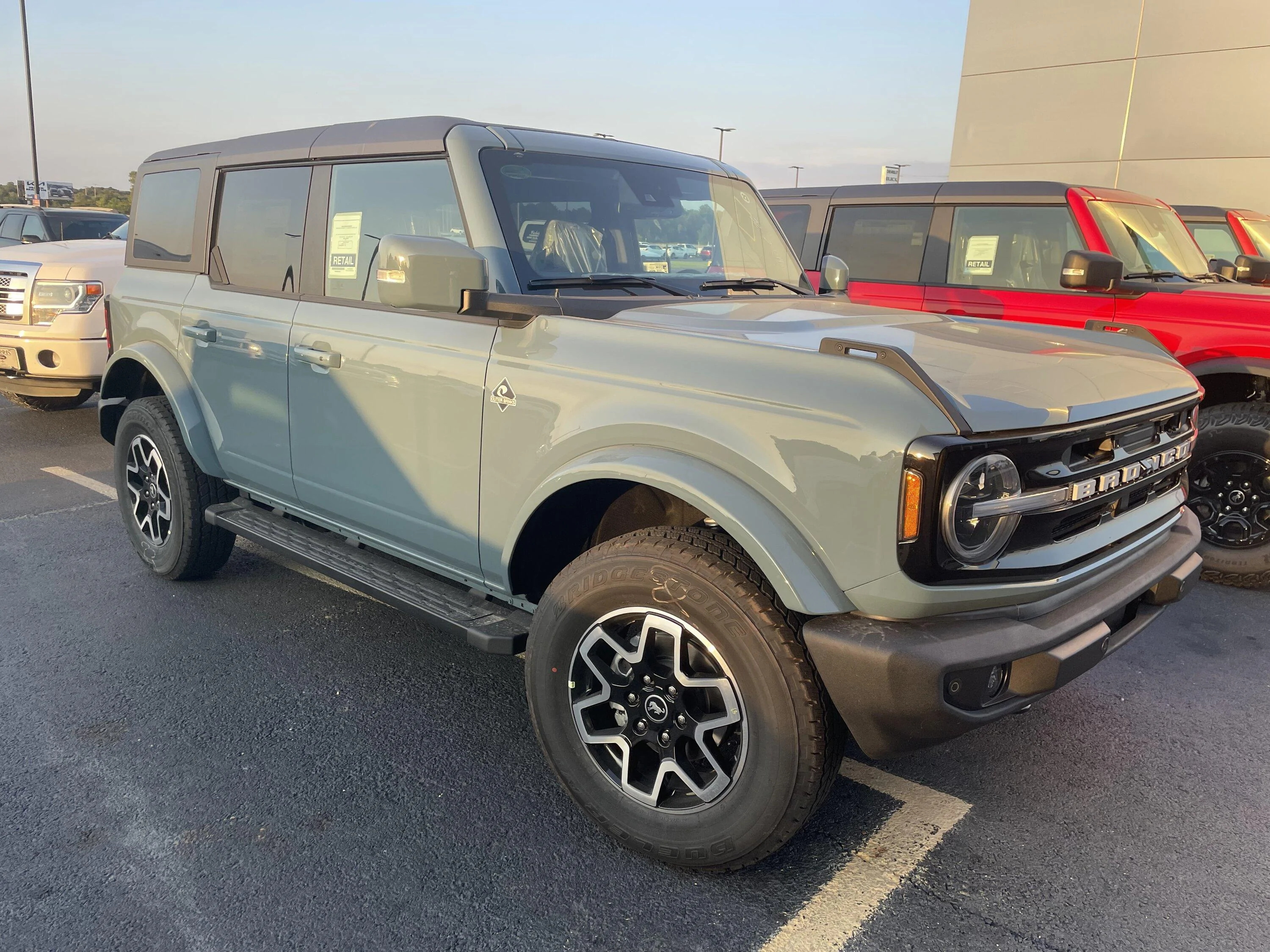 33" Tires Load Range C/D on stock OBX wheels | Bronco6G - 2021+ Ford ...