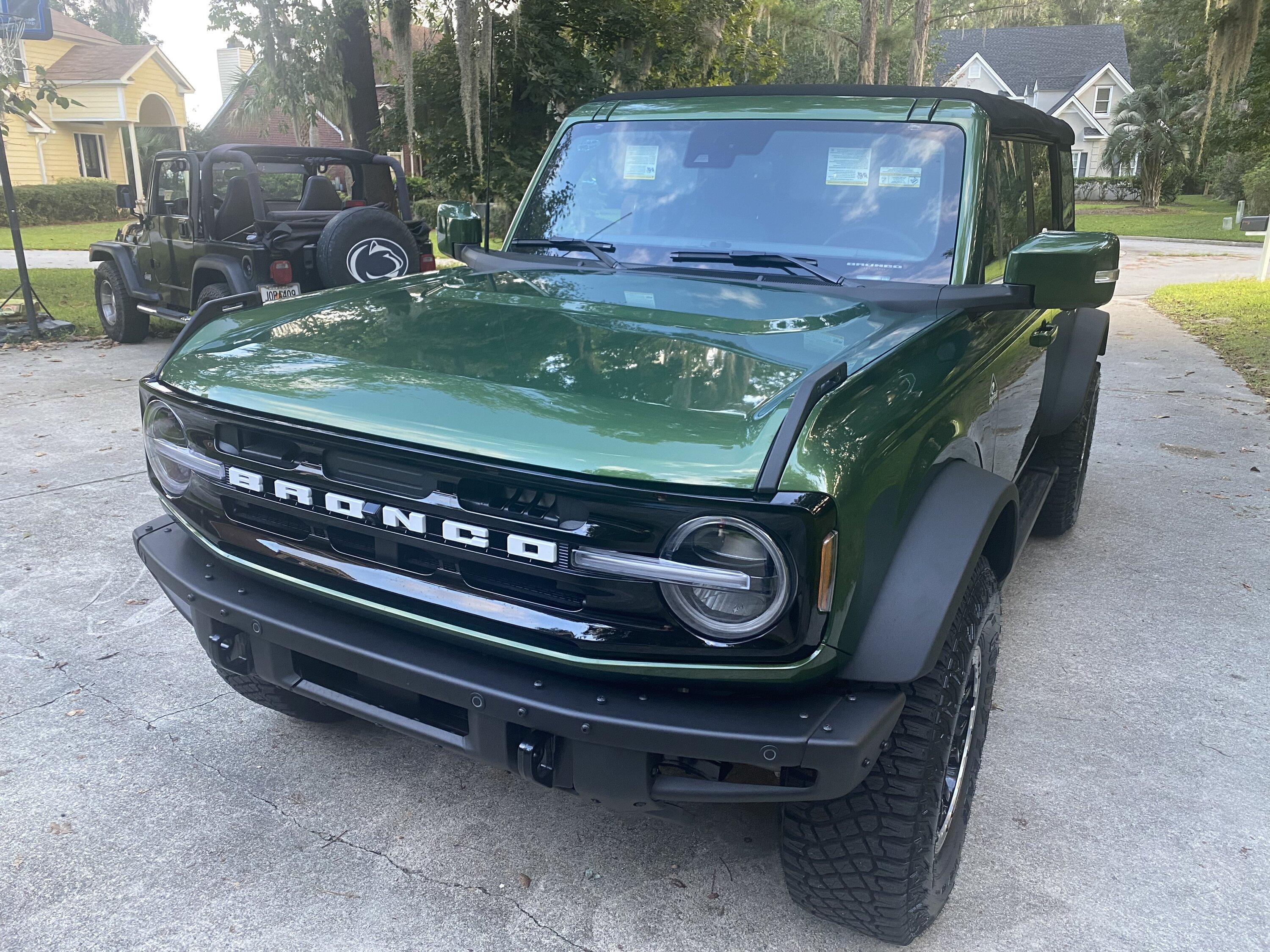 Ford Bronco 8/29/2022 Build Week Group F3CF6B45-937F-42D1-81E2-808021E4D06E
