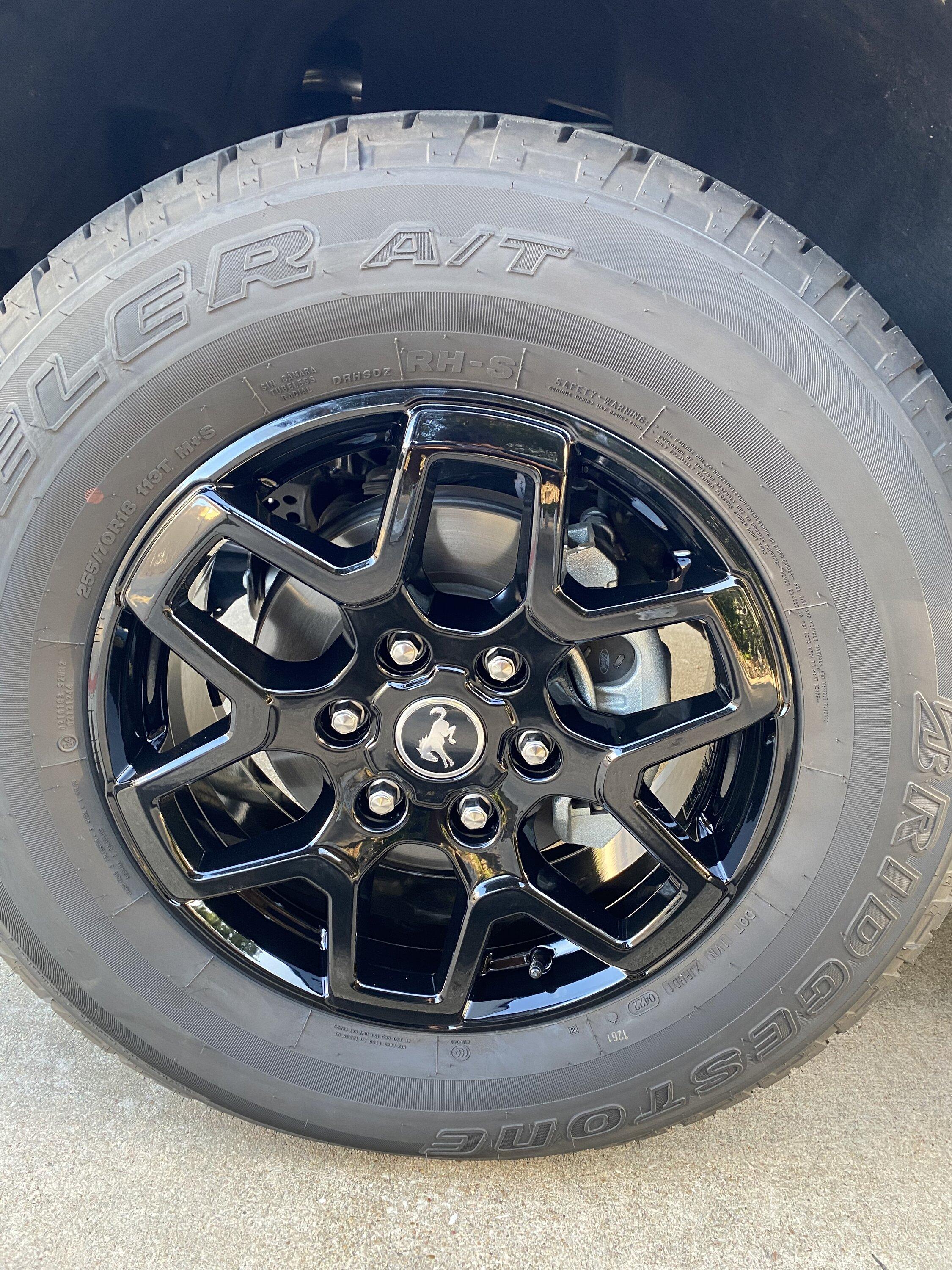 Ford Bronco Powder coated Outerbanks rims 2C005618-AE27-4330-8CC2-B3D2FCB3266F