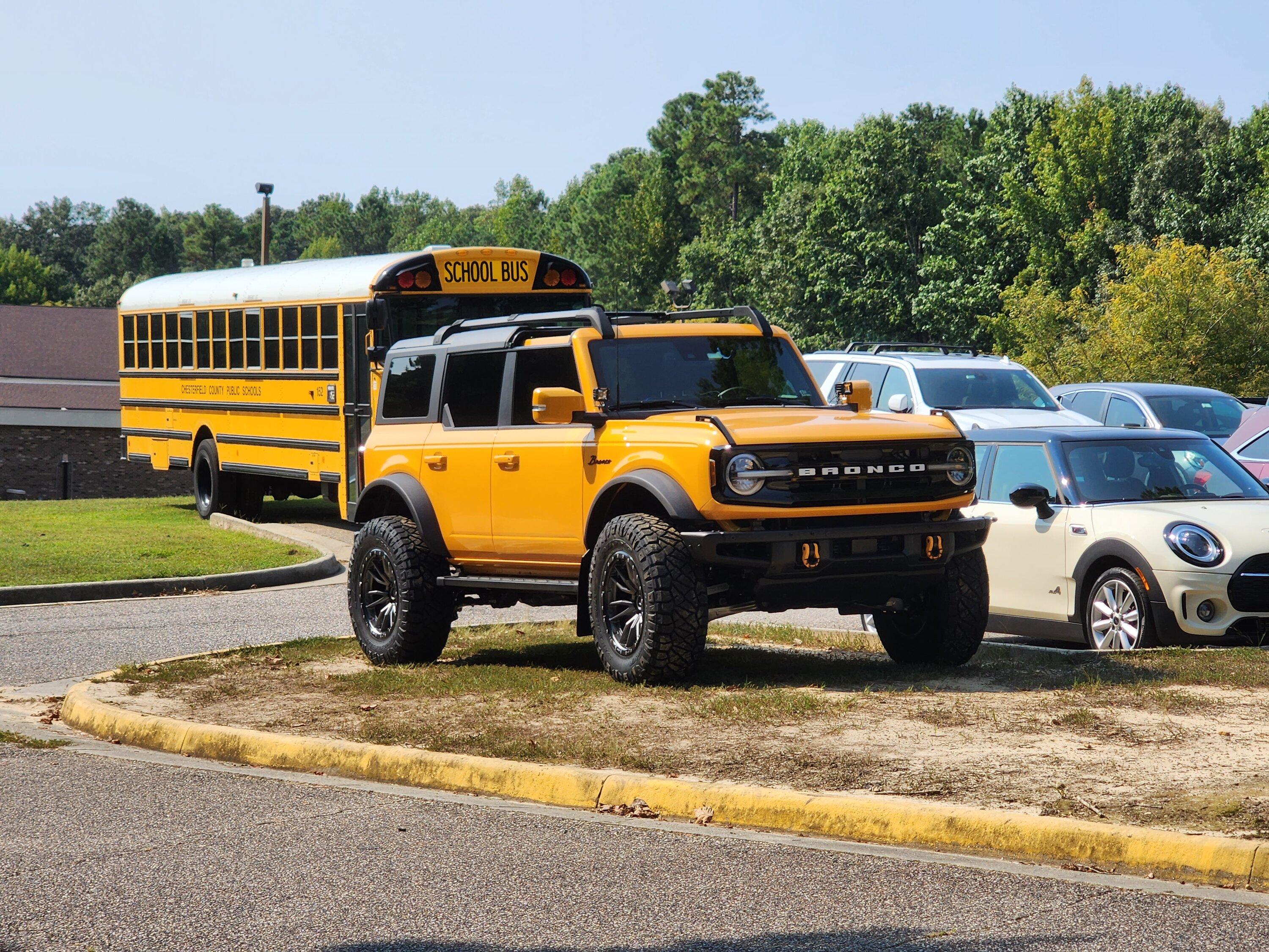 Ford Bronco CYBER ORANGE Bronco Club 20220917_110242