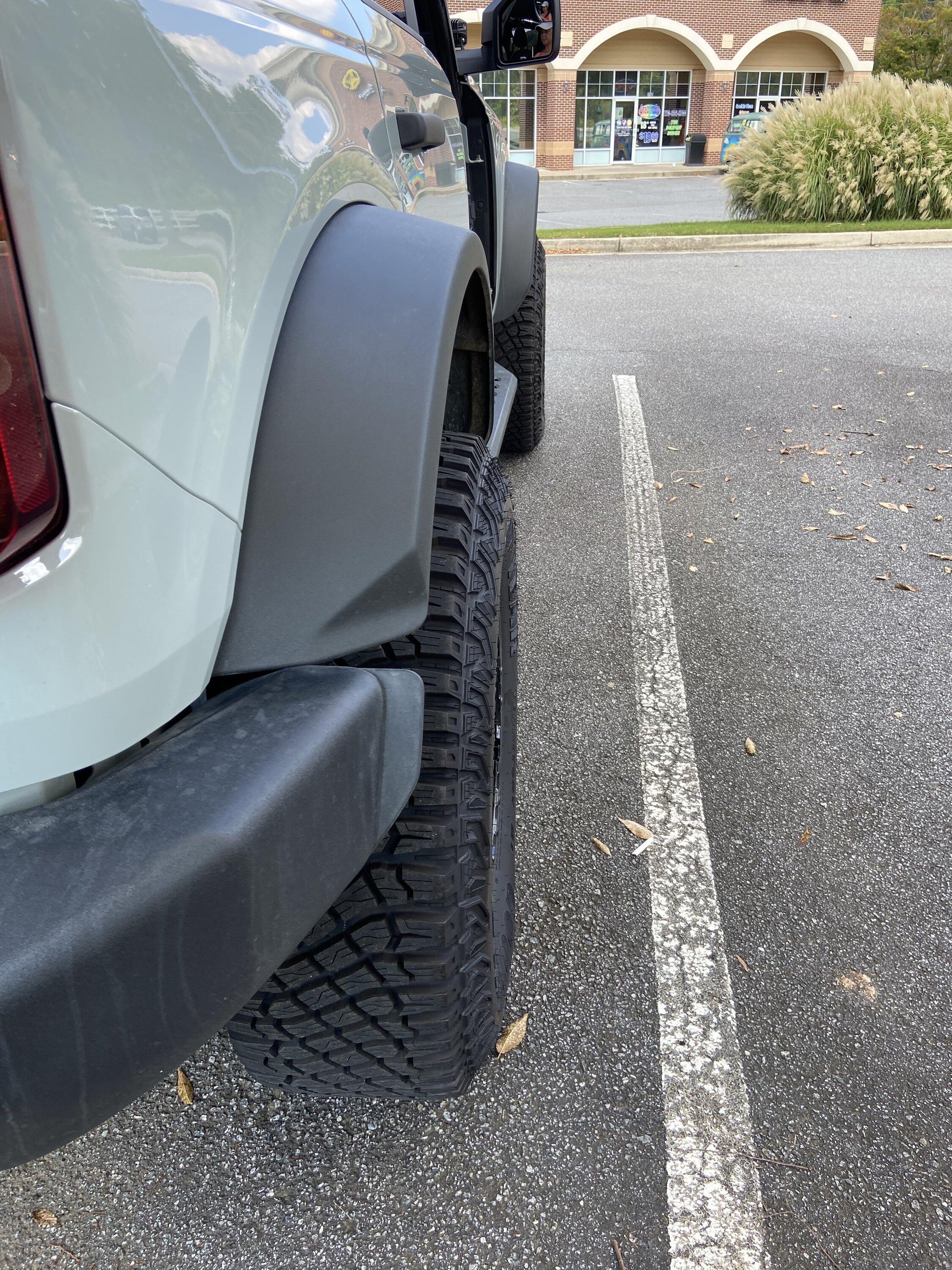 Ford Bronco Sasquatch before and after 35mm wheel spacers 2061591D-F4D3-45D0-BC39-3D75DC6E05FF