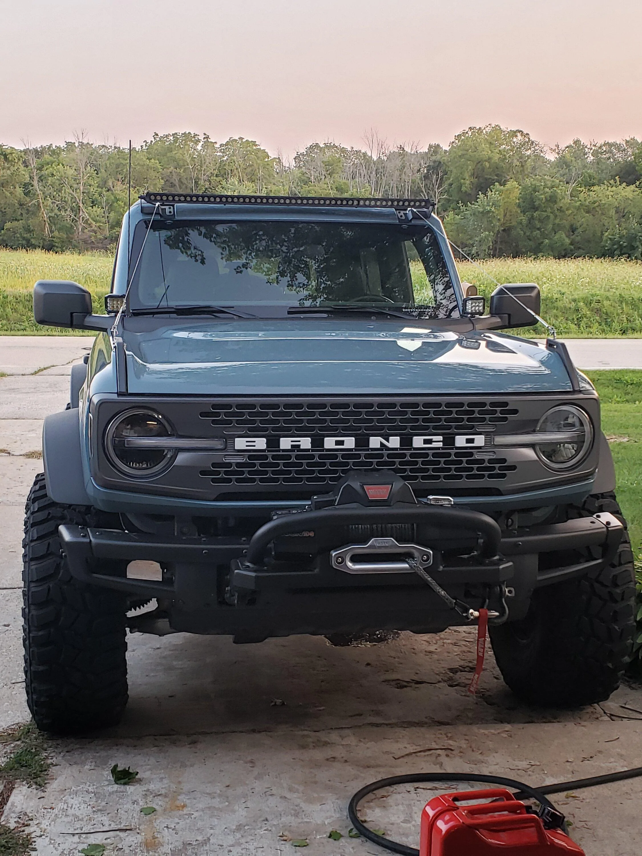 Ford Bronco Sasquatch before and after 35mm wheel spacers 20220913_185205