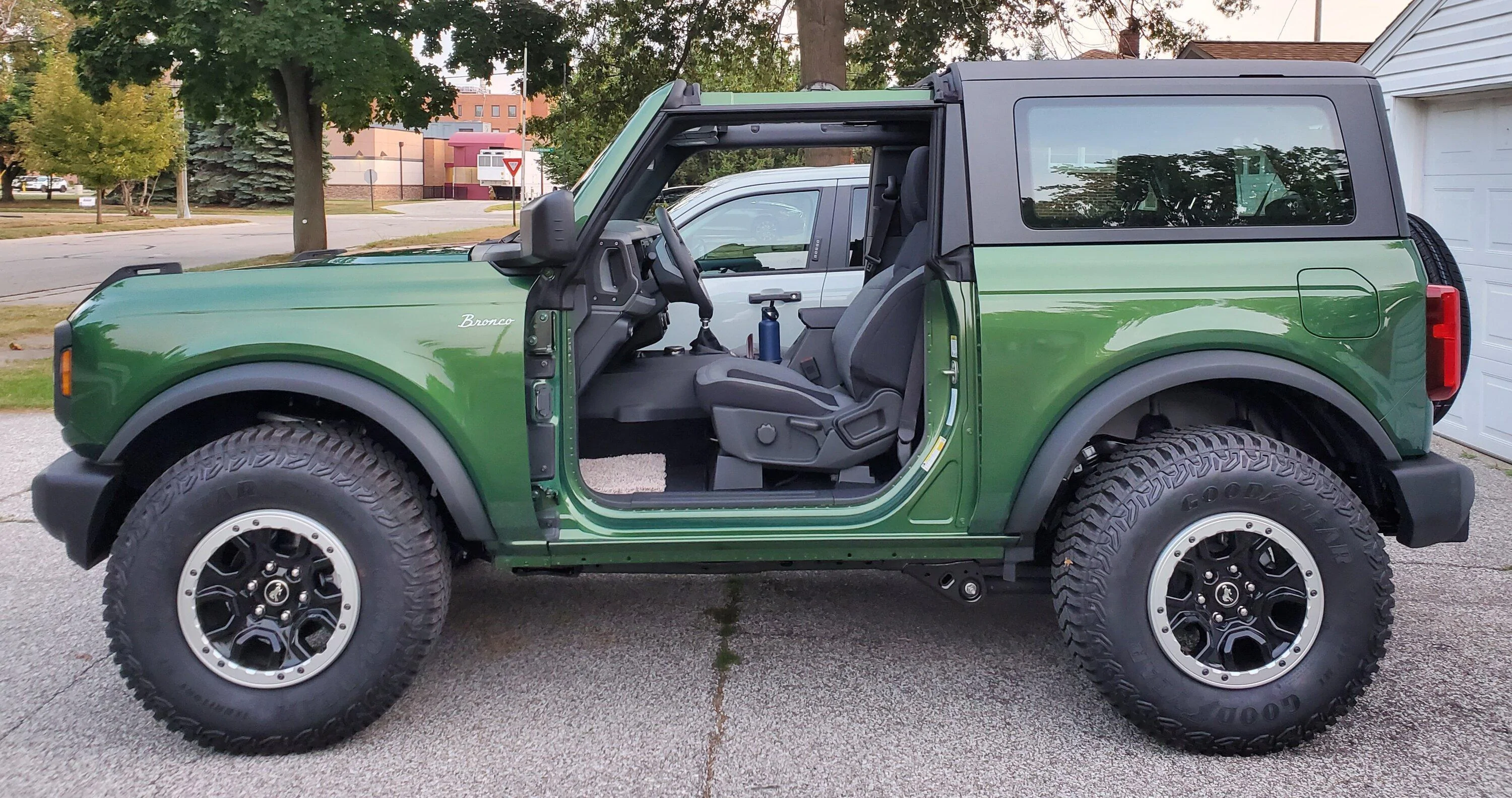 Ford Bronco ERUPTION GREEN Bronco Club 20220917_193211