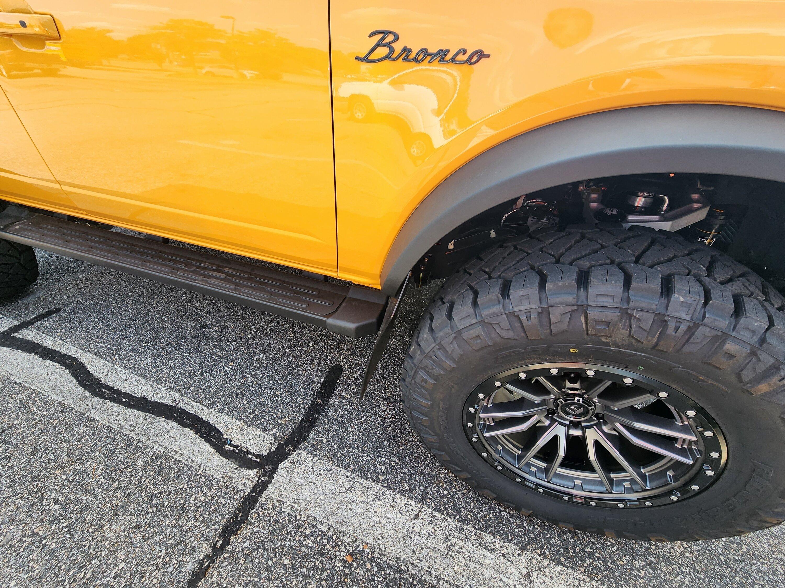 Ford Bronco CYBER ORANGE Bronco Club 20220918_142309