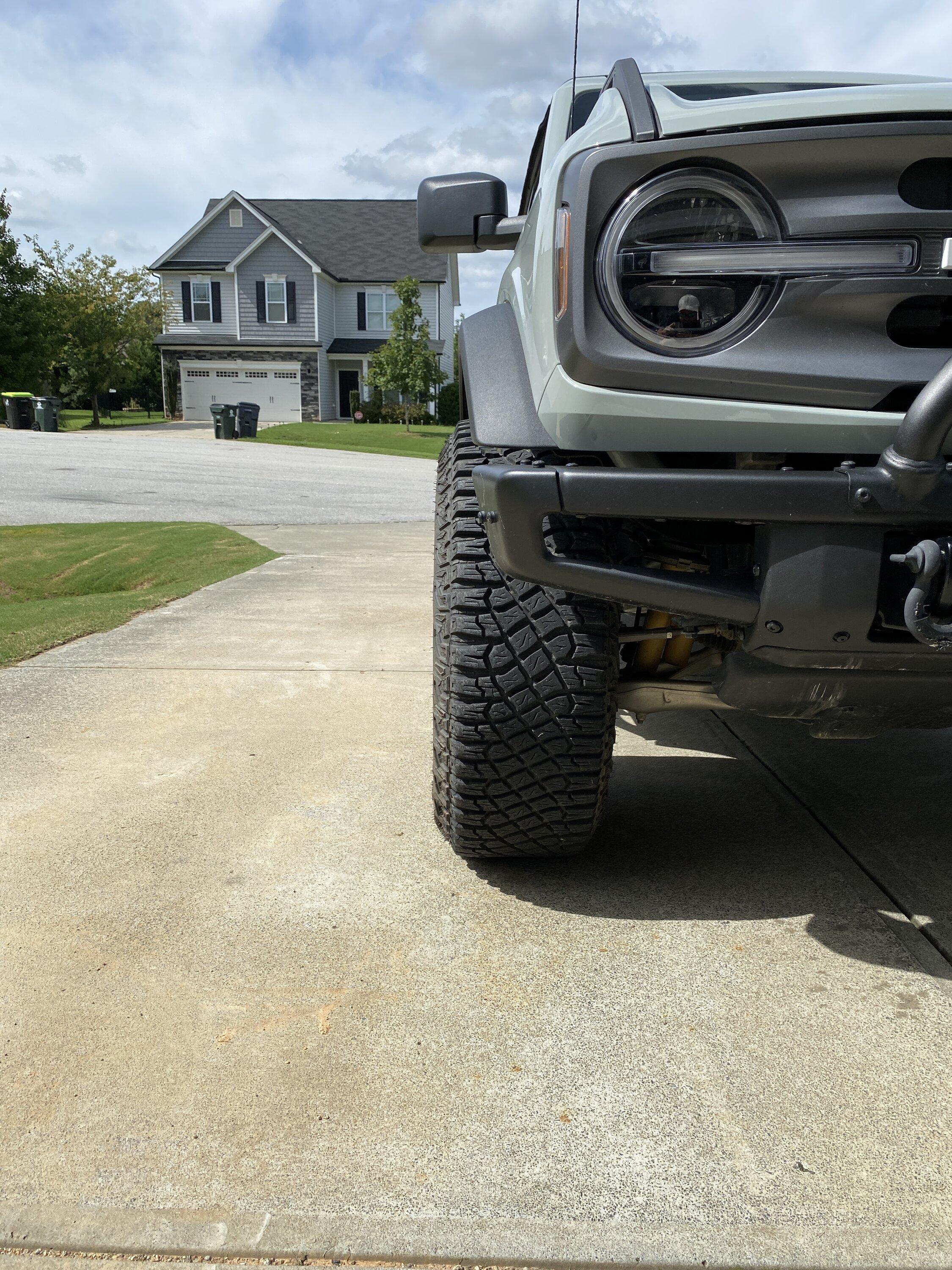 Ford Bronco Sasquatch before and after 35mm wheel spacers 926742D8-F85B-4725-A7F1-2458D33B67DF