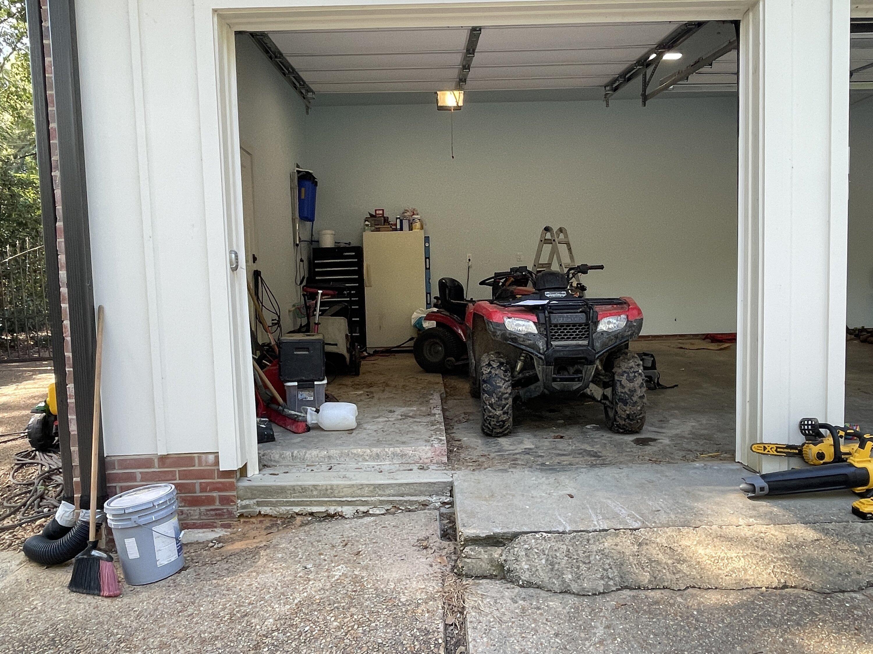 Ford Bronco Storing Bronco in garage question IMG_0074.JPG