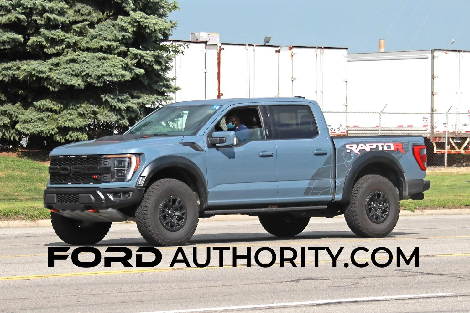 Ford Bronco Azure Gray Metallic photos? 2023-Ford-F-150-Raptor-R-Azure-Gray-Metallic-First-Real-World-Photos-Exterior-003