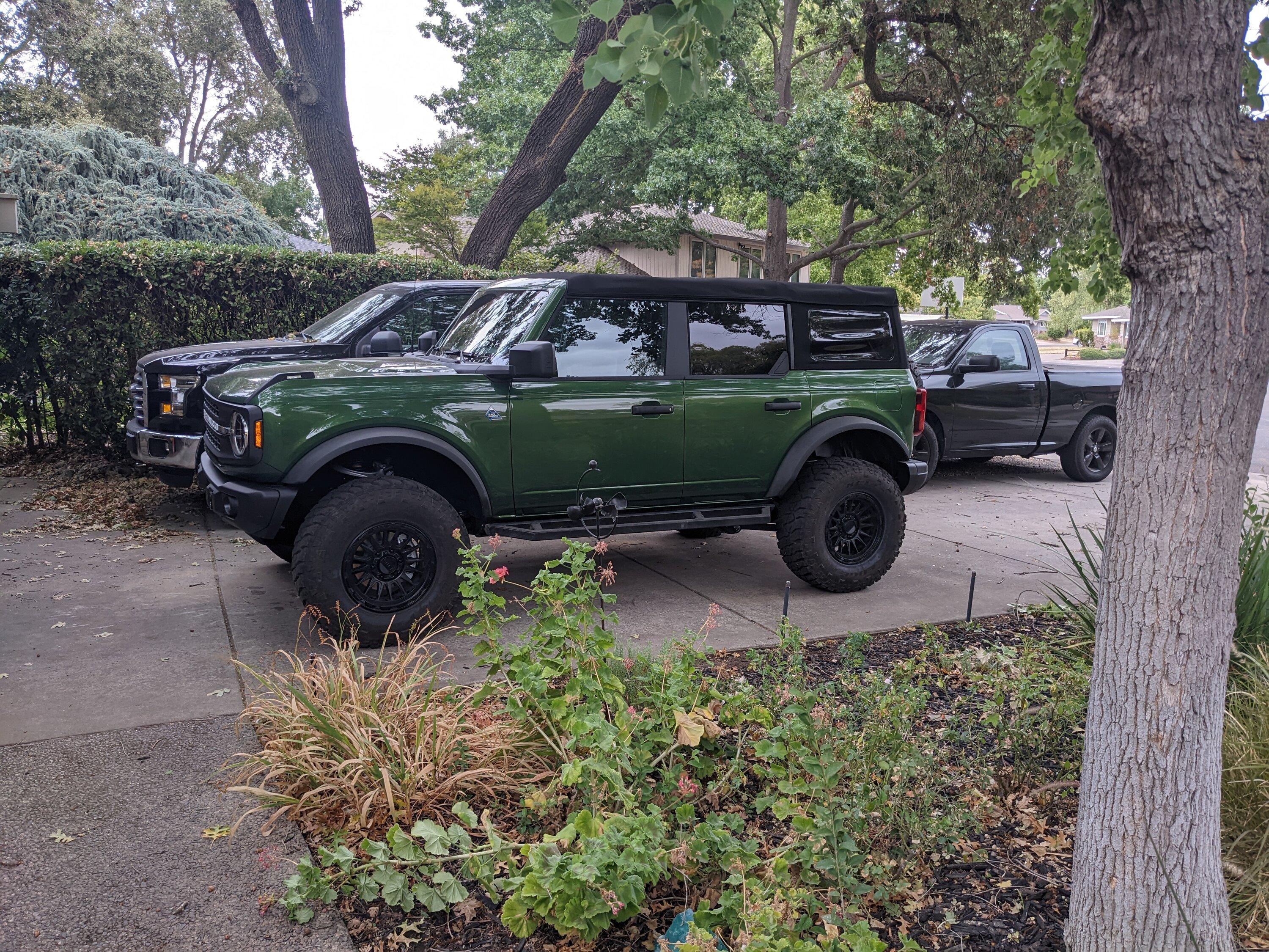 Ford Bronco 8/1/22 Build Week Group PXL_20220918_230021691