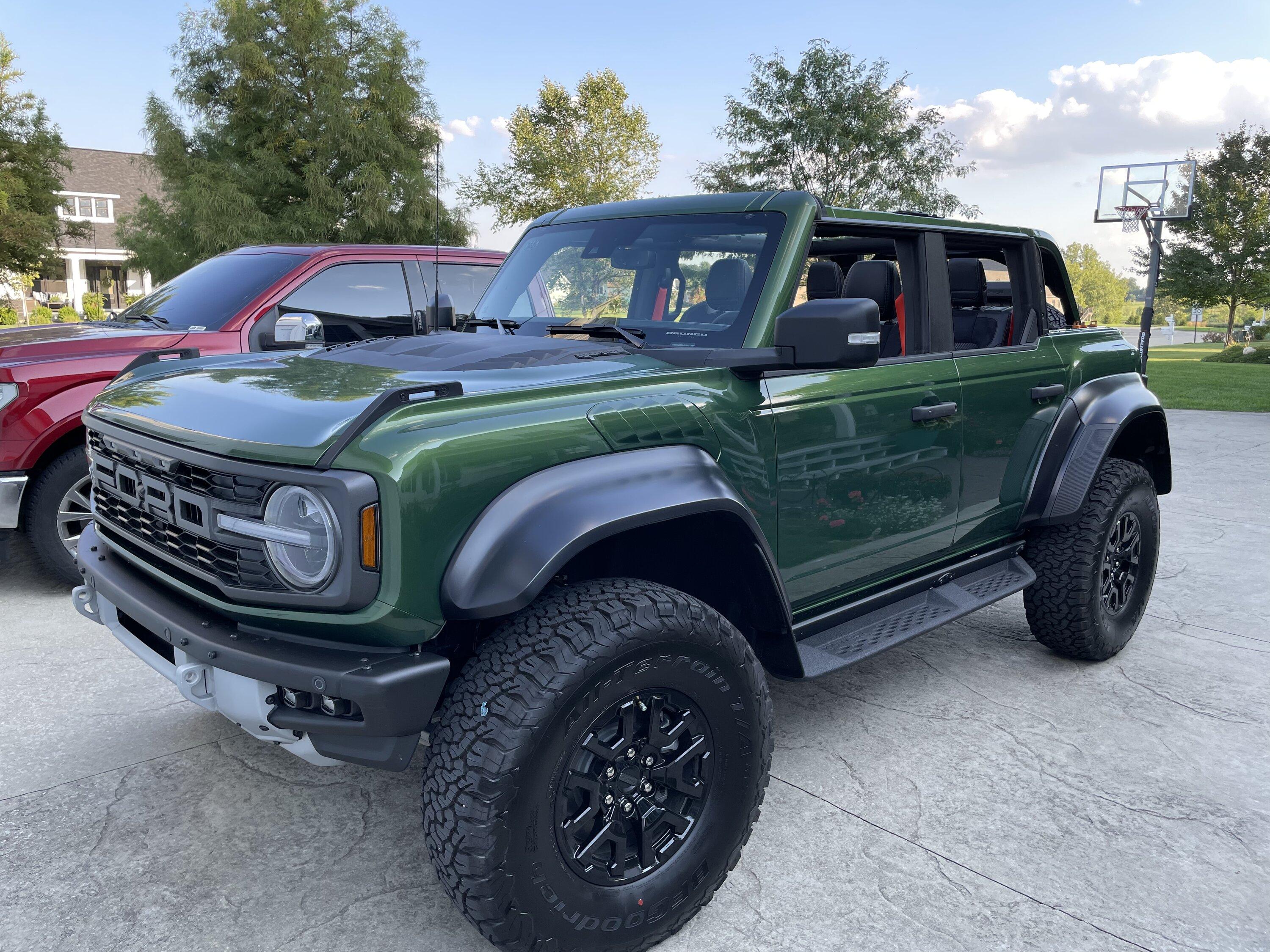 Ford Bronco 2023 Bronco Raptor Colors - No More Eruption Green 79D0EA26-5833-4830-B07C-63EE37B39F17