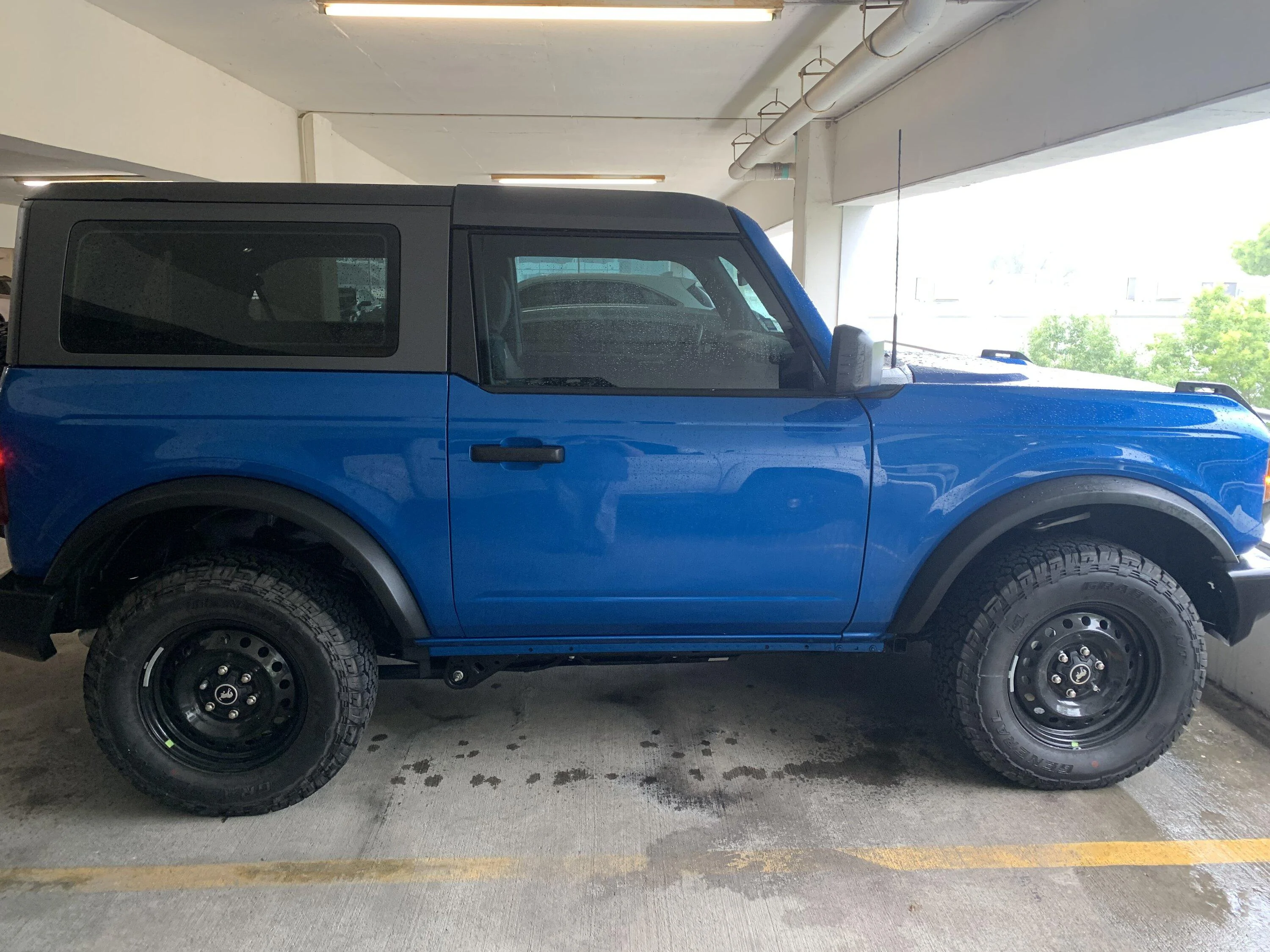 Ford Bronco MetalCloak Giveaway of the Month -- Sept/Oct 2022 -- Bronco 6G Overline Rocker Rails, 4-Door image_50443777