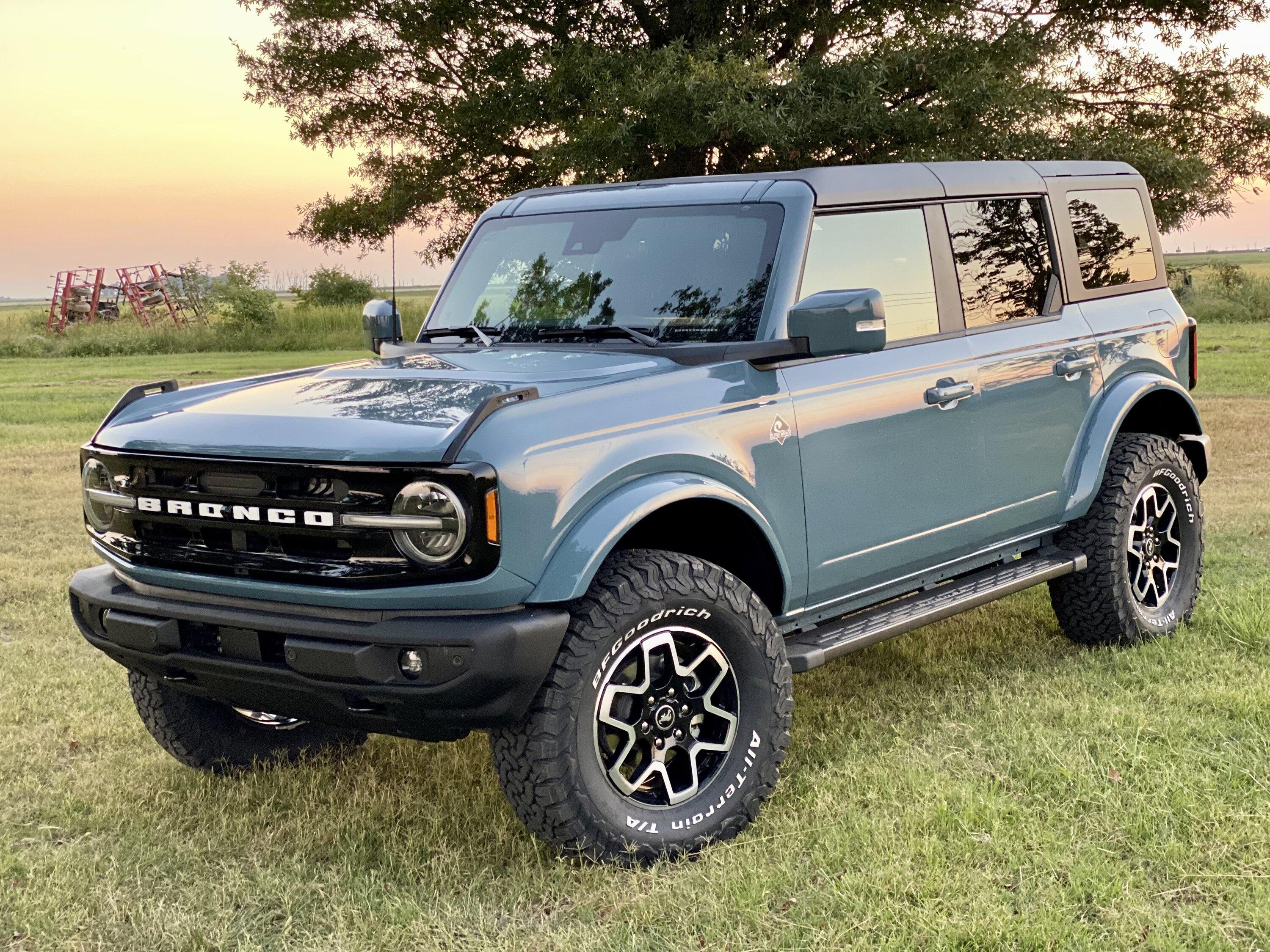 Ford Bronco 8/15/22 Build Week Group IMG_3328