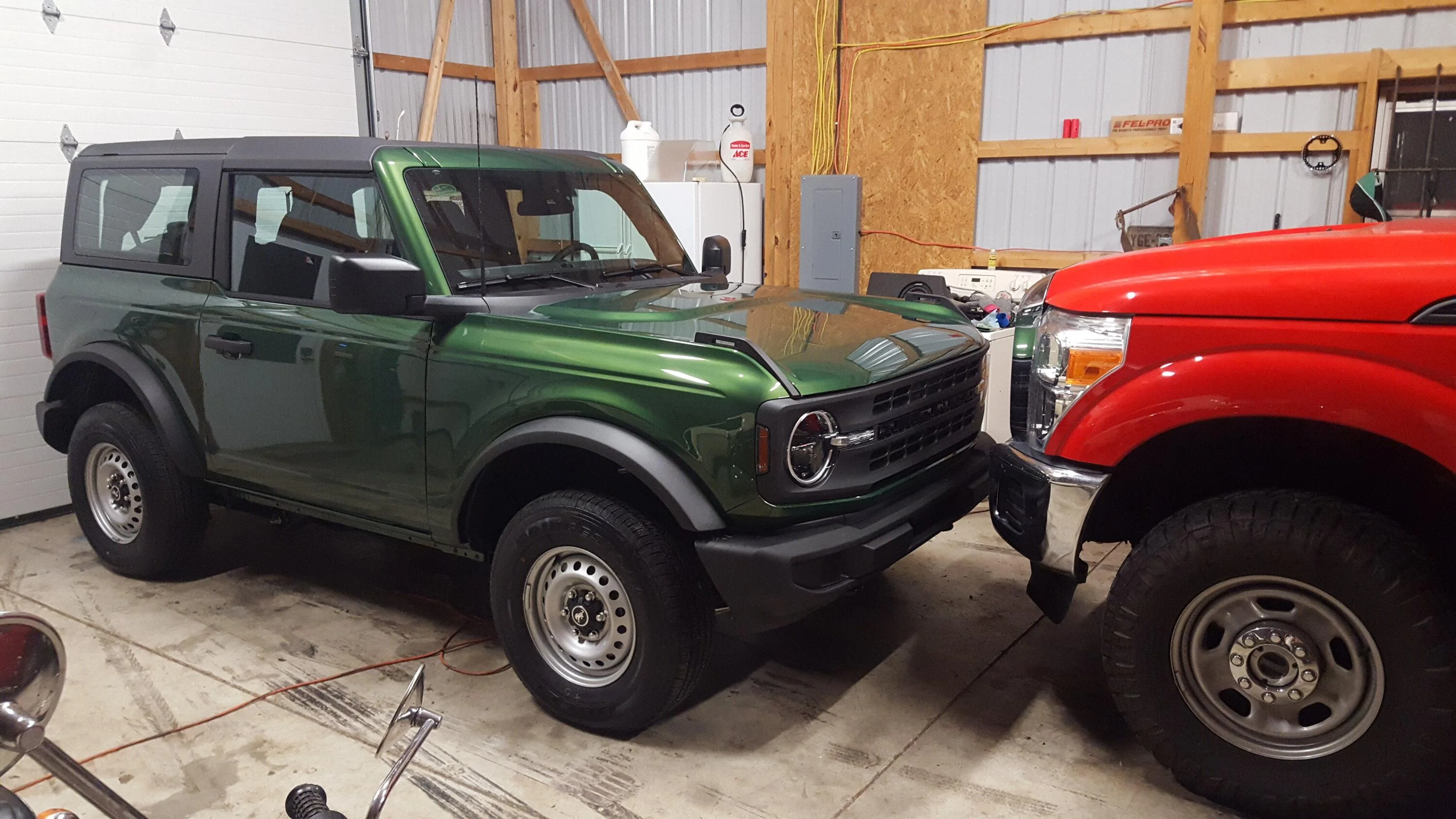 Ford Bronco Received 2dr 7spd just in time 20220919_204426