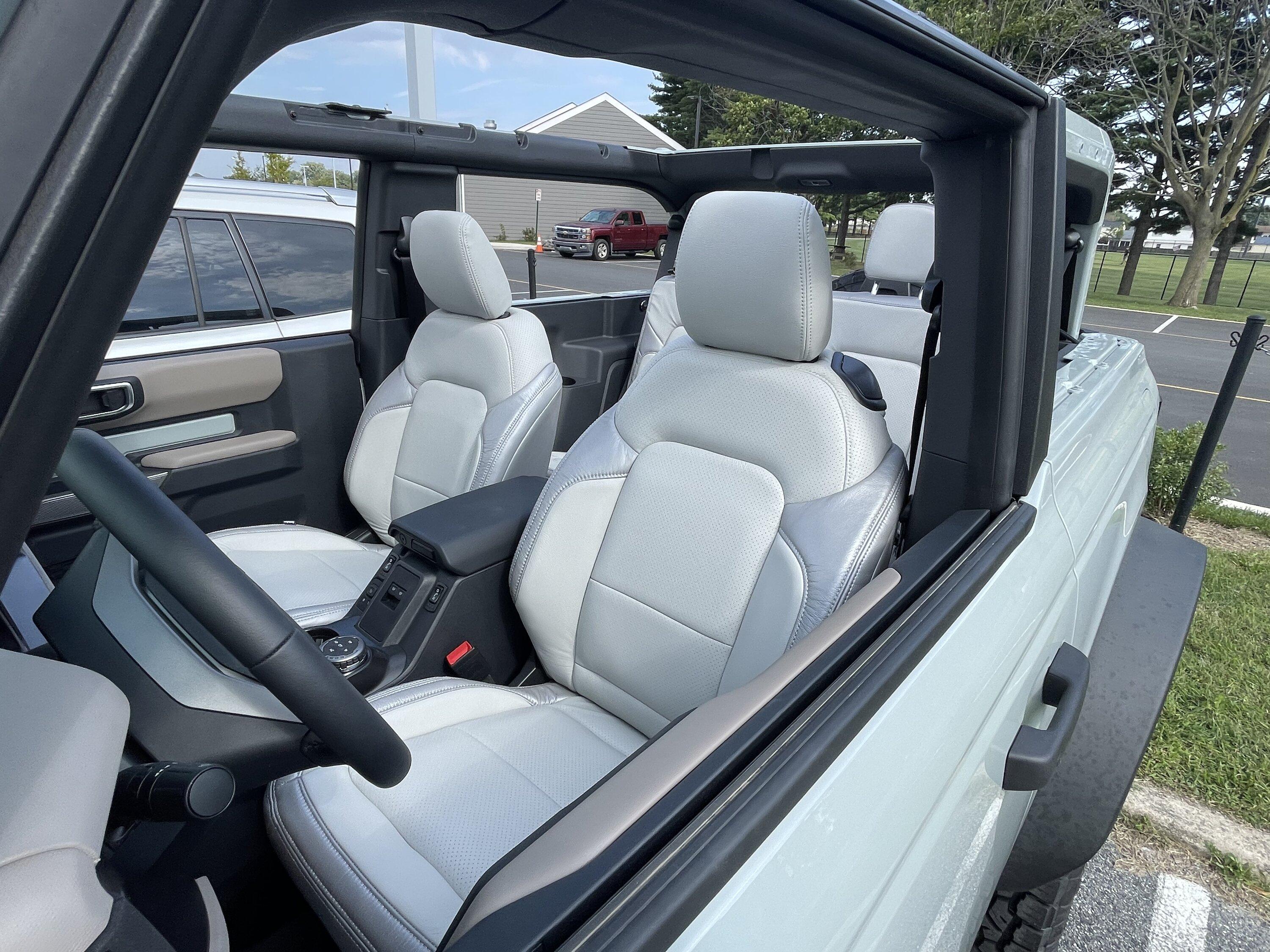 Ford Bronco Built my own old school Heritage Edition Bronco 790F833B-8126-42E9-B482-9E617823DE87