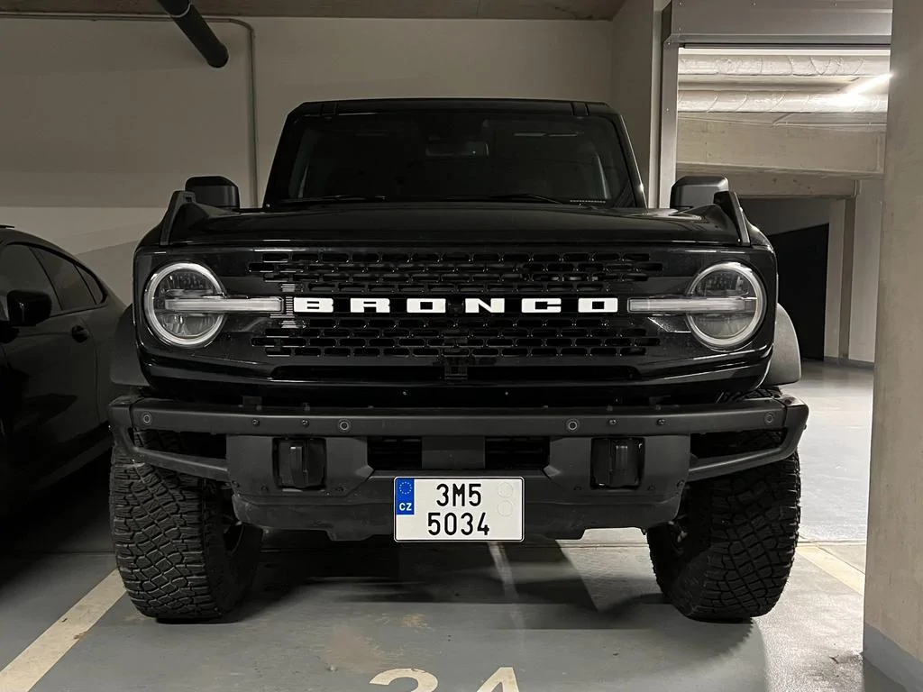 Ford Bronco Front license plate situation WhatsApp Image 2022-09-18 at 20.37.07