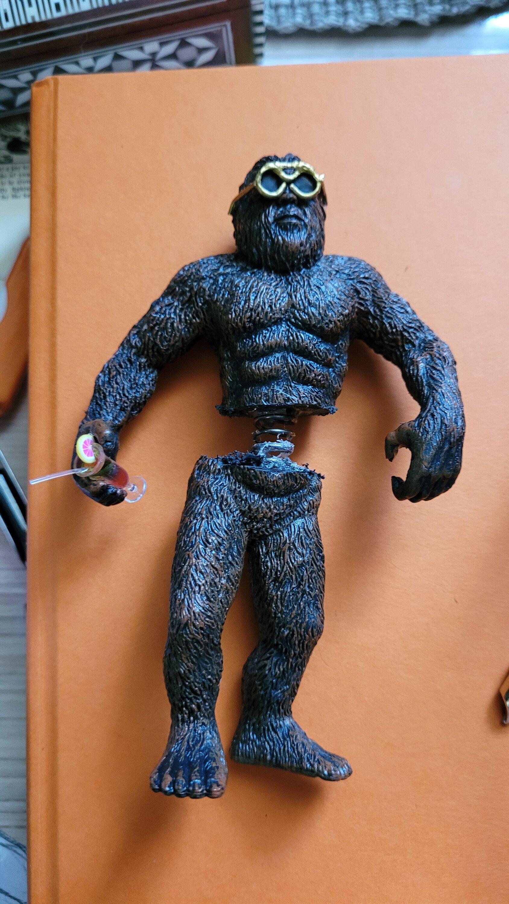 Ford Bronco Custom Sasquatch Hula Girl 20220901_154800