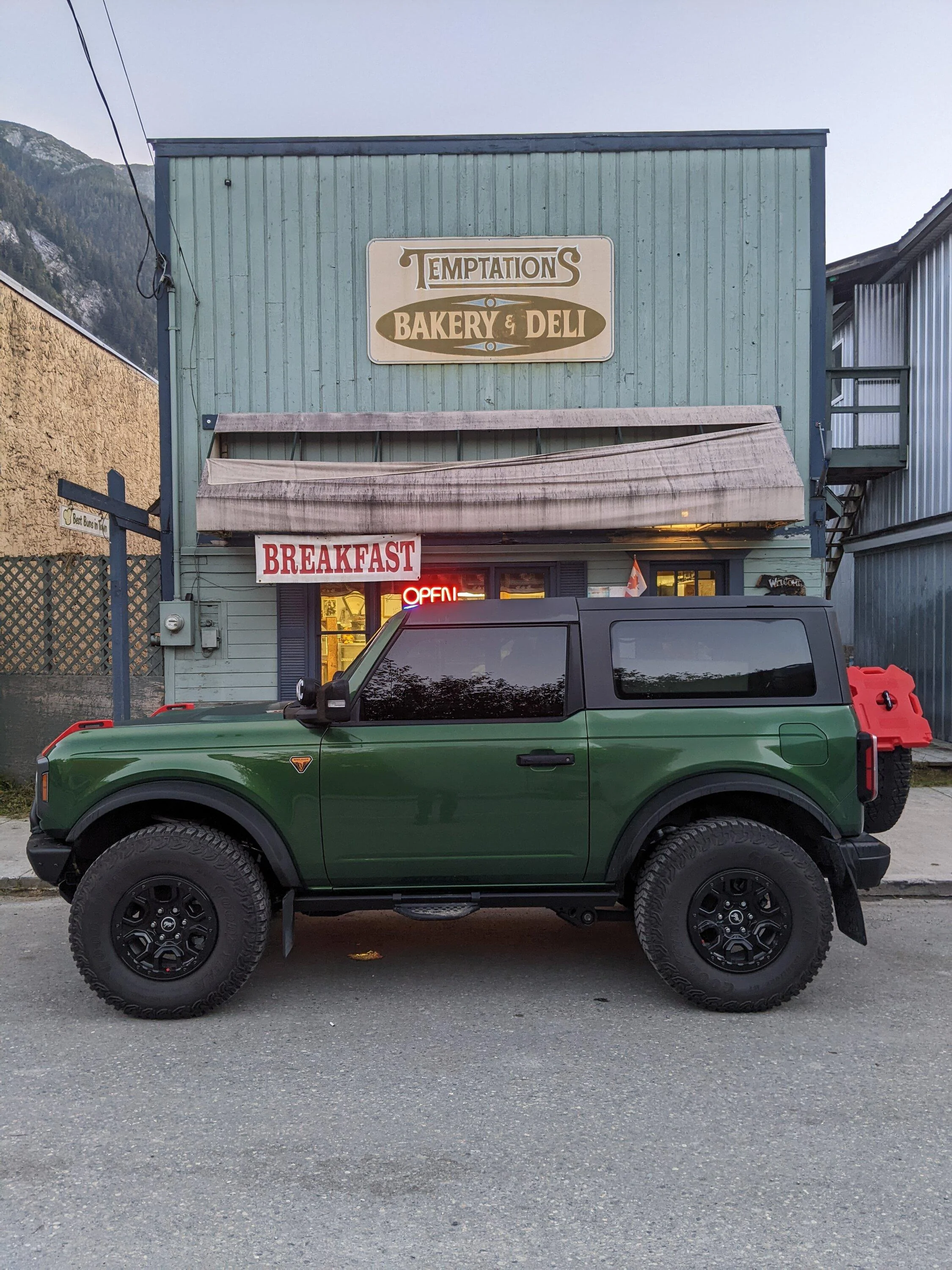 Ford Bronco Toronto to Tombstone Territorial Park, Yukon and Back in The Hulk Badlands Bronco stewart1