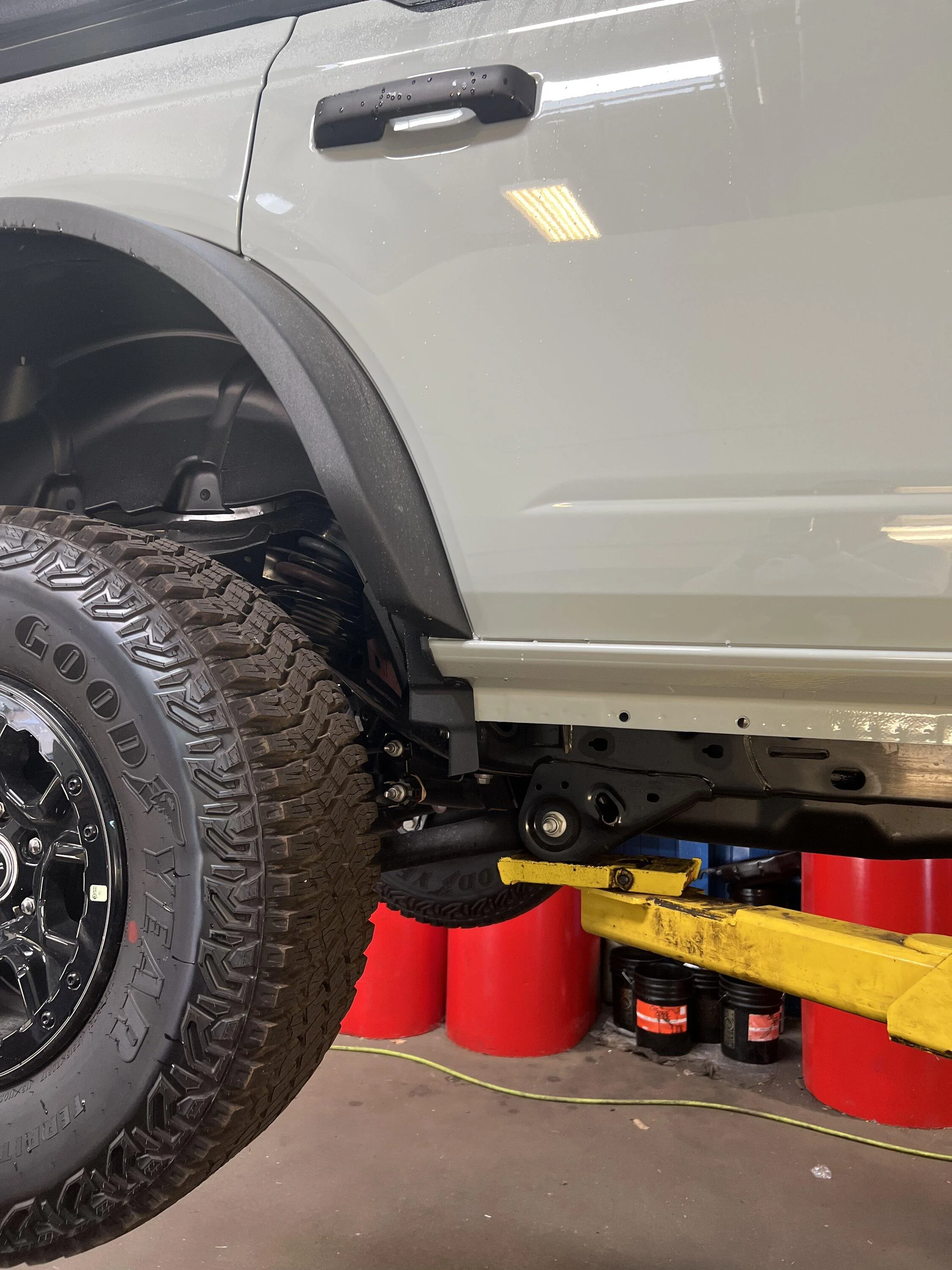 Ford Bronco Wildtrak damaged in transit 268687B0-F909-464E-A3BD-CBCD98102A0E