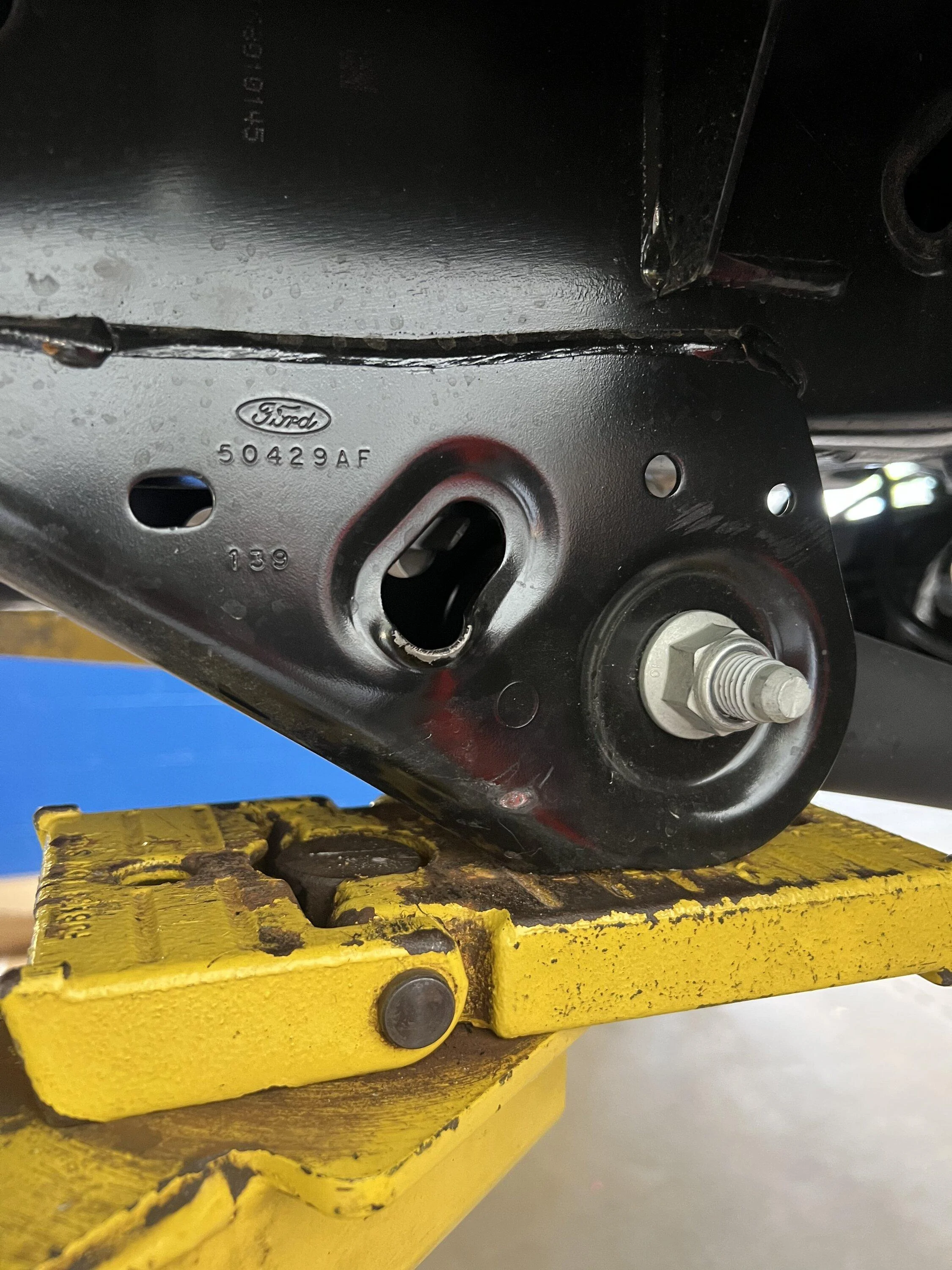 Ford Bronco Wildtrak damaged in transit 2412DD2B-D0E9-4240-BFDC-70B6B4246B39