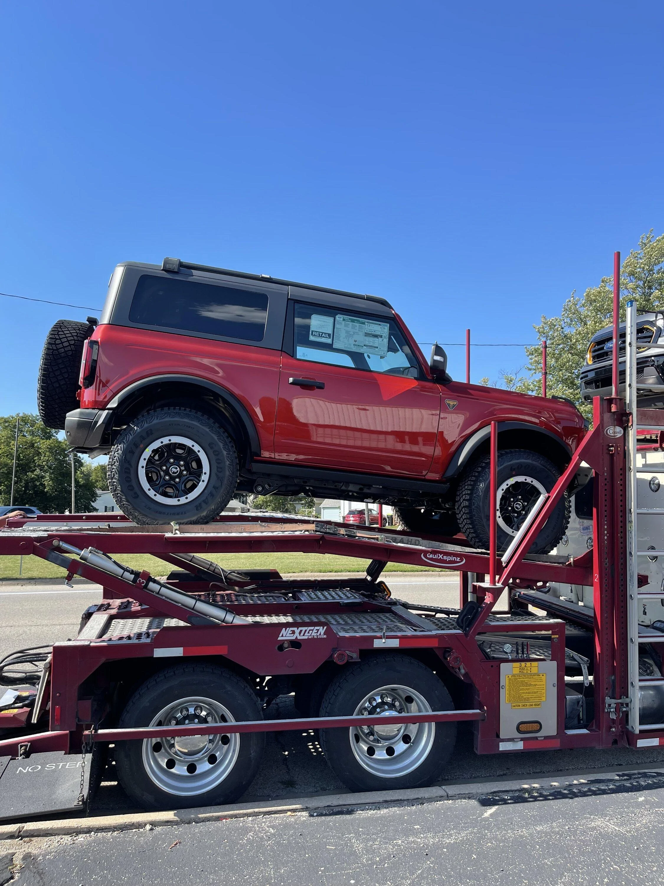 Ford Bronco HOT PEPPER RED Bronco Club IMG_6566