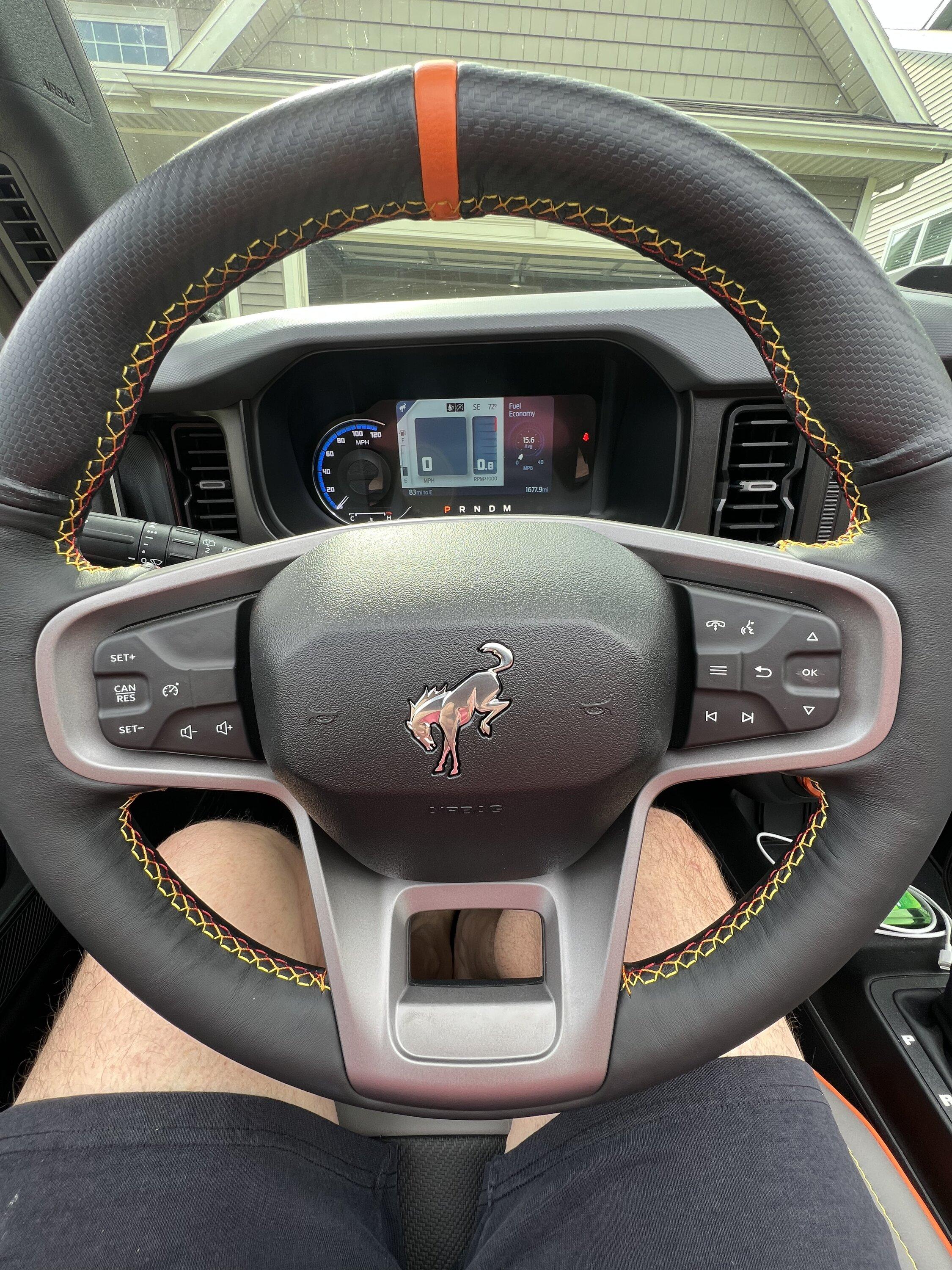 Ford Bronco New custom steering wheel installed in Base Bronco 180F1B96-16BA-4728-BCEE-65D27534D198