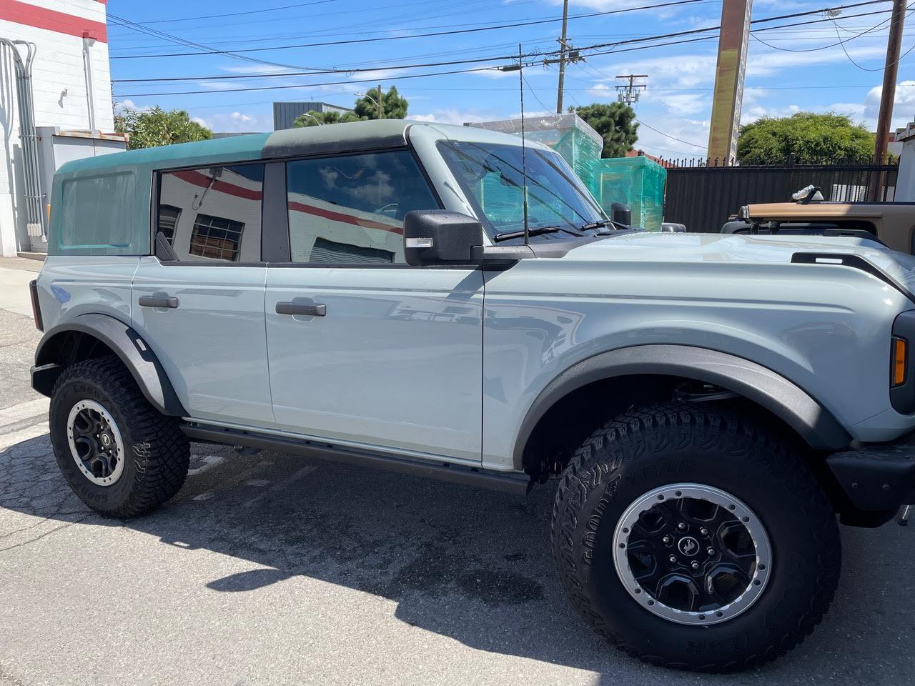 Ford Bronco Aftermarket hardtops 8554B050-7623-49EB-AC73-3DC095C98929