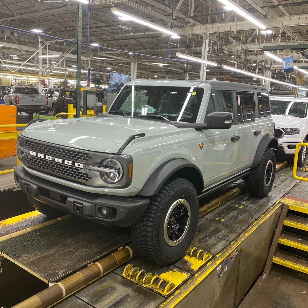 Ford Bronco 9/5/22 Build week group image
