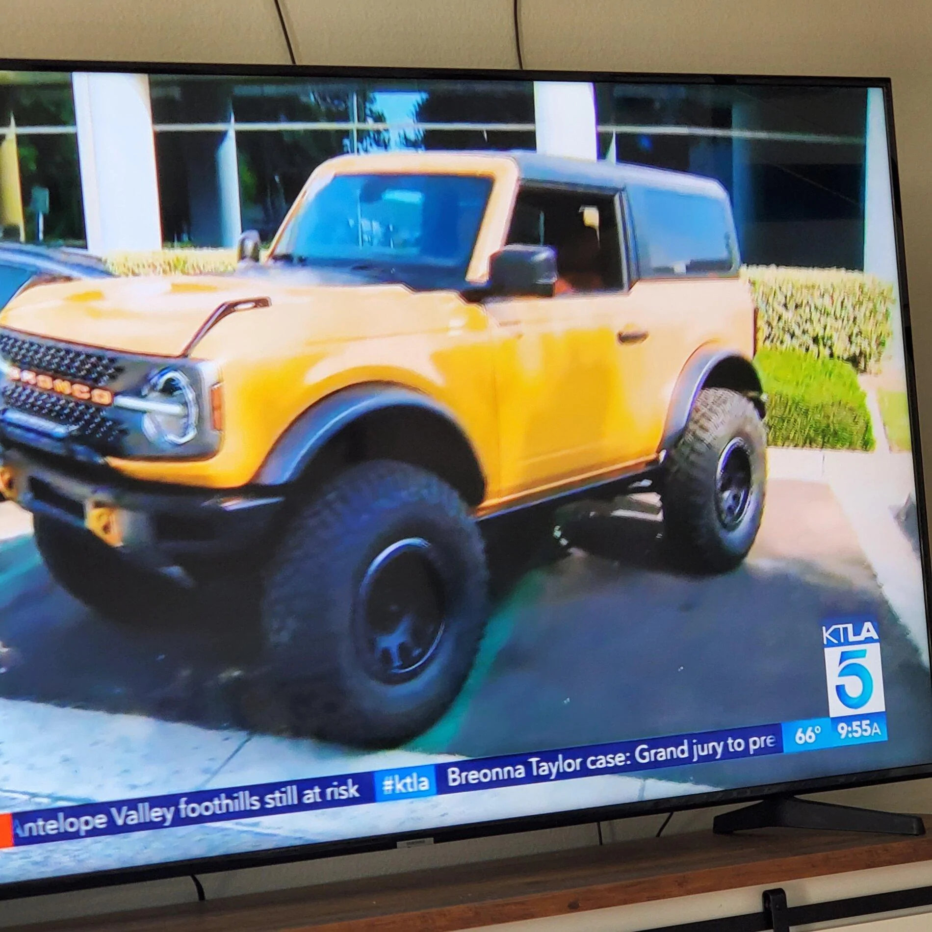 Ford Bronco KBB Irvine, CA - Bronco and Mach E sighted! 20200923_095604