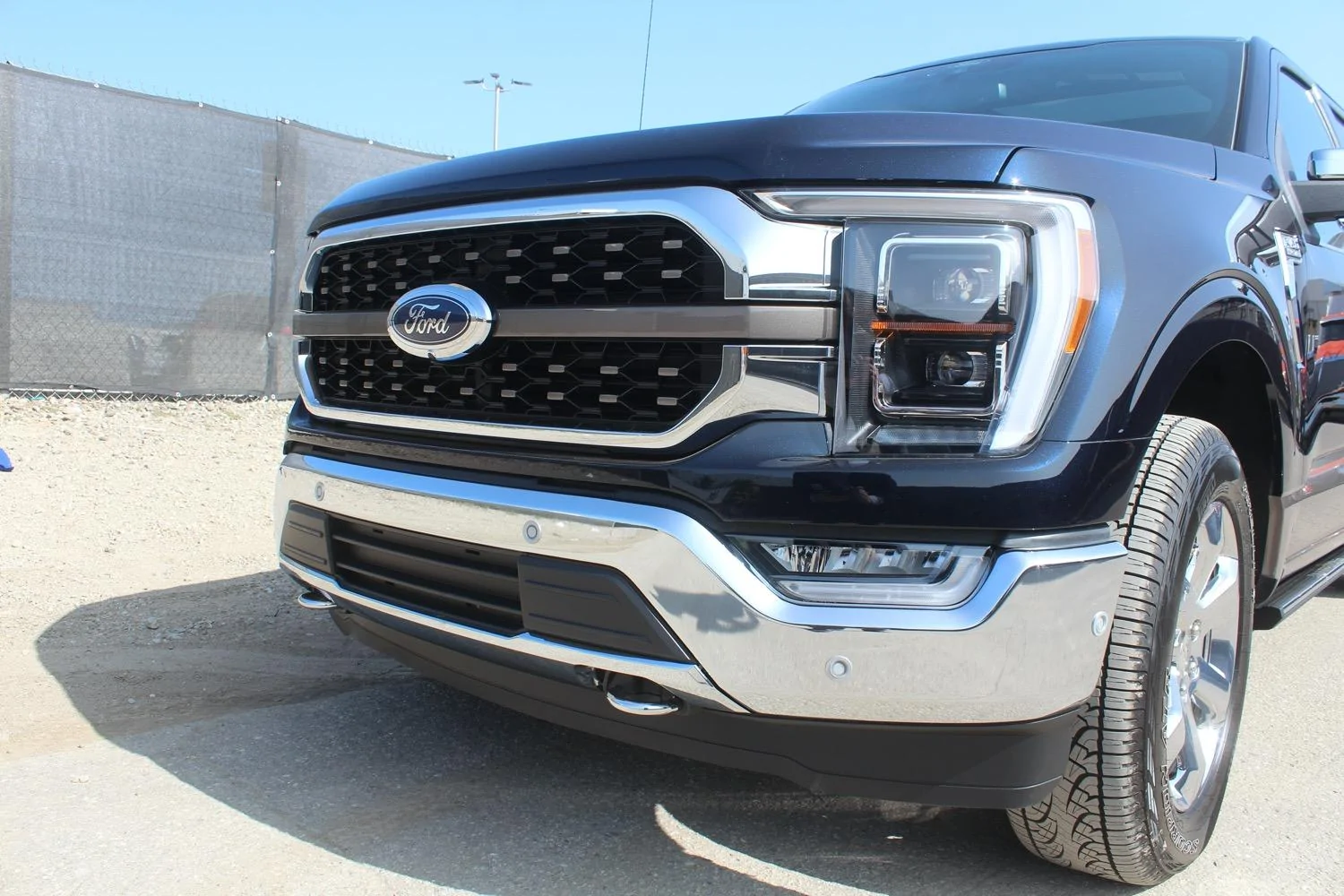 Ford Bronco Antimatter Blue Thread Antimatter Blue 2021 F-150 King Ranch Chrome 27