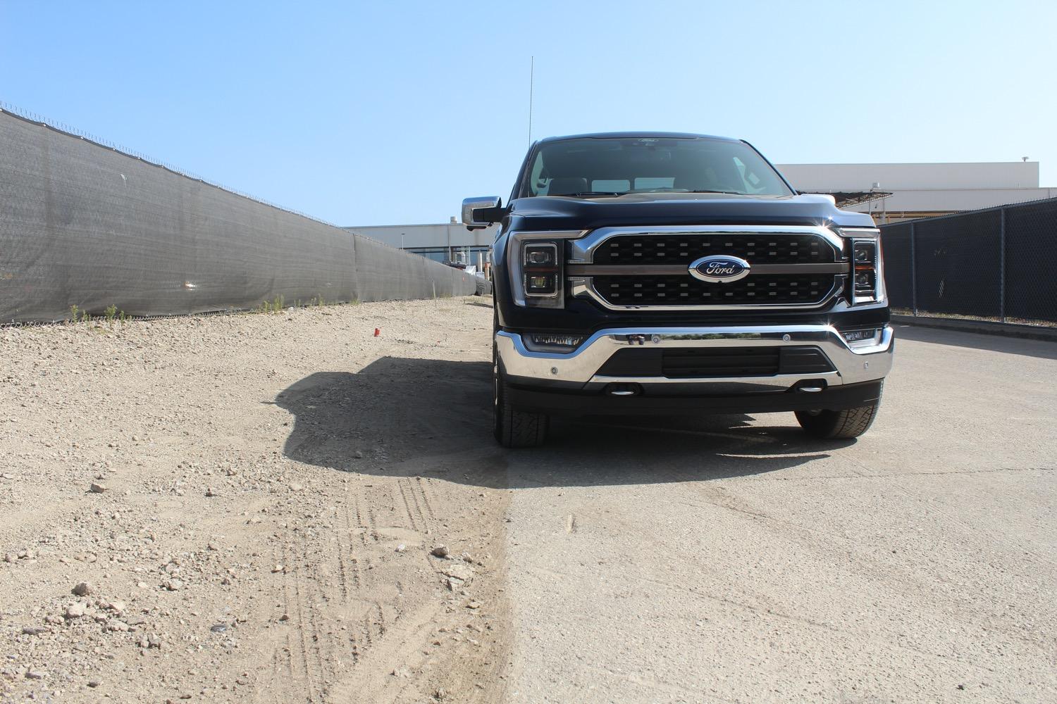 Ford Bronco Antimatter Blue Thread Antimatter Blue 2021 F-150 King Ranch Chrome 29