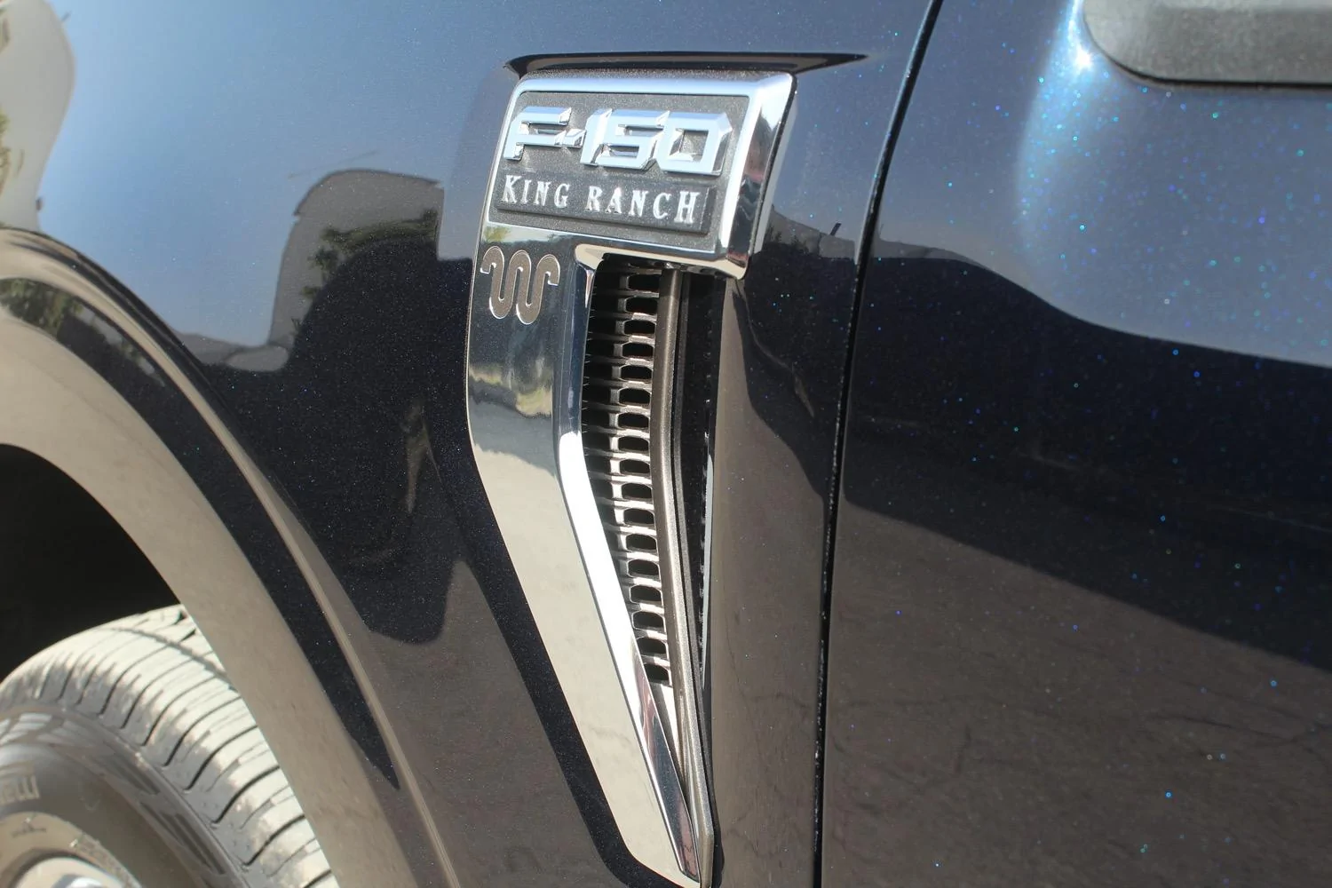 Ford Bronco Antimatter Blue Thread Antimatter Blue 2021 F-150 King Ranch Chrome 34