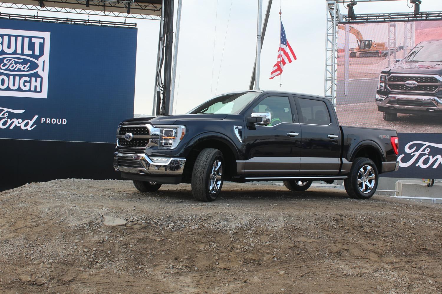 Ford Bronco Antimatter Blue Thread Antimatter Blue 2021 F-150 King Ranch Chrome 39