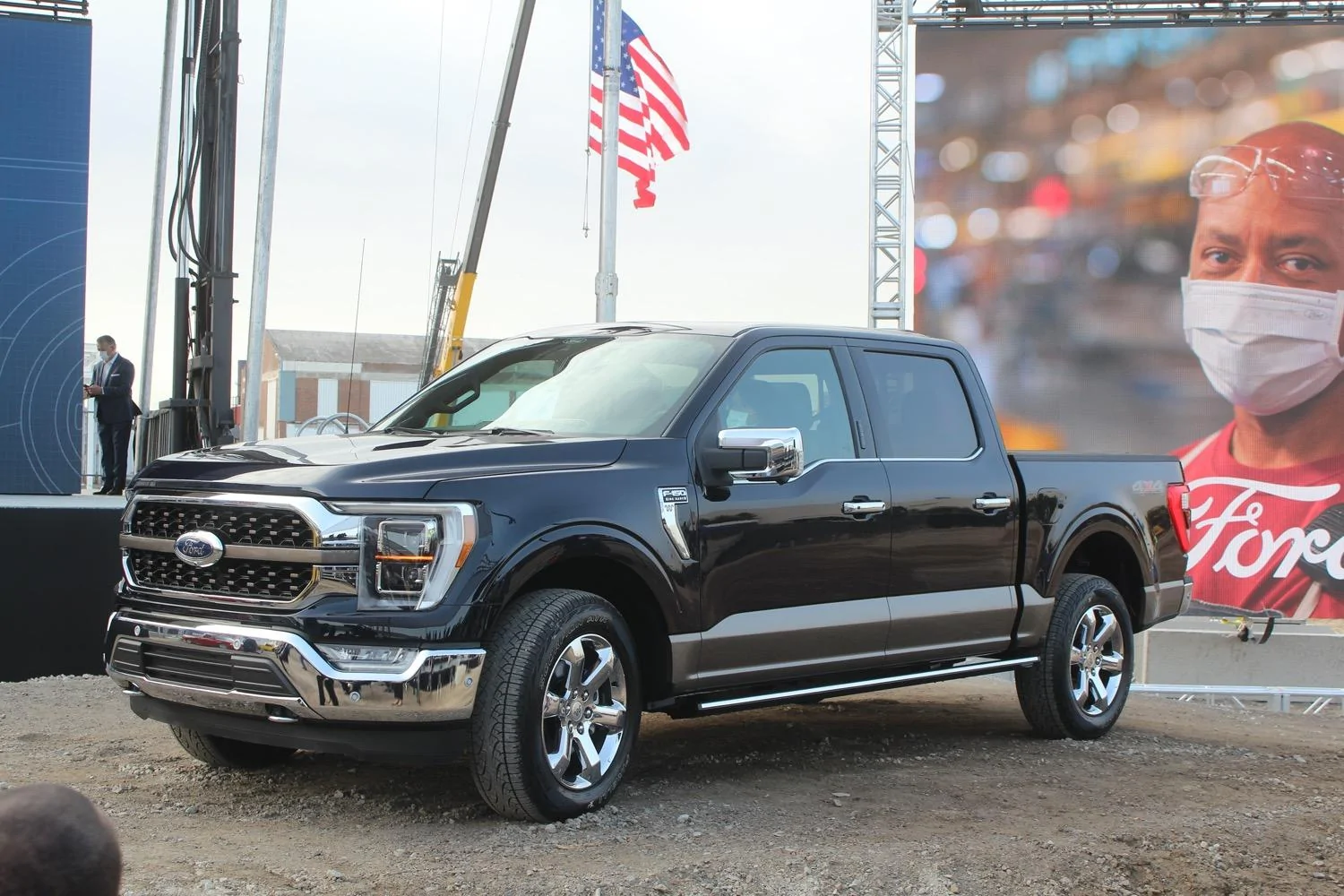 Ford Bronco Antimatter Blue Thread Antimatter Blue 2021 F-150 King Ranch Chrome 42