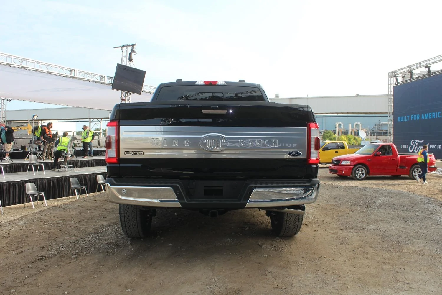 Ford Bronco Antimatter Blue Thread Antimatter Blue 2021 F-150 King Ranch Chrome 44