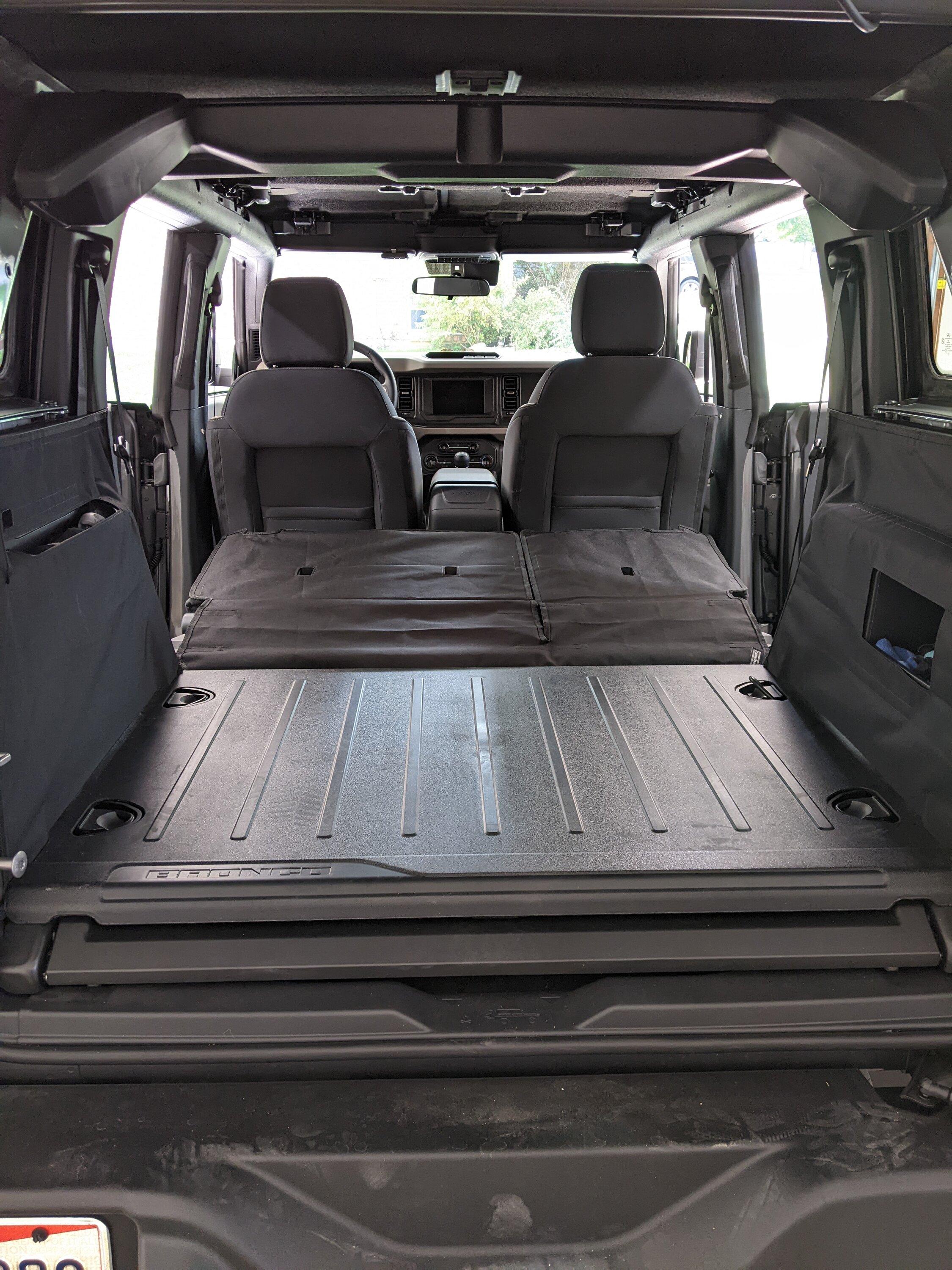 Ford Bronco Canvasback Cargo/Seat Protectors Install PXL_20220922_161508055 (1)