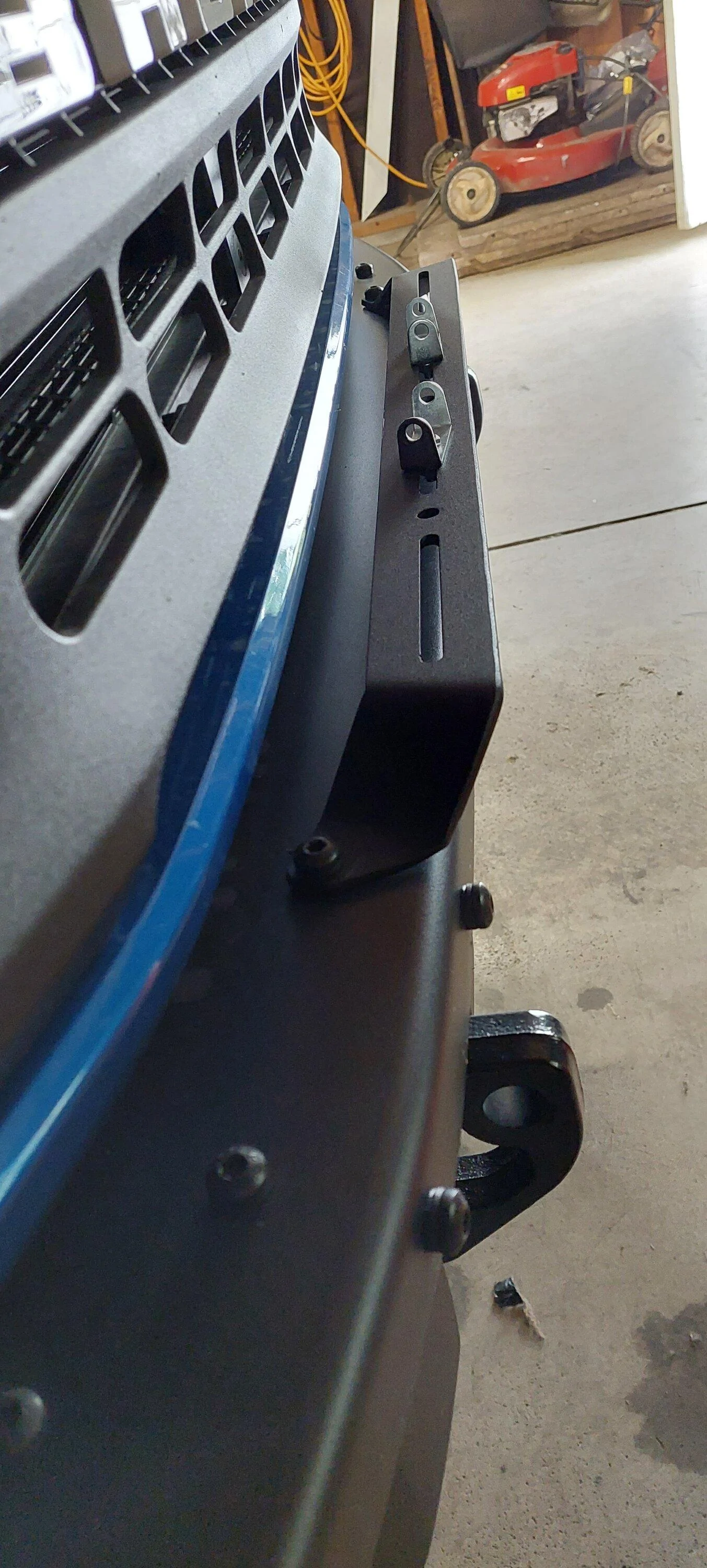 Ford Bronco TCB MODULAR BUMPER LIGHT BAR BRACKET review/pics 20220922_174350