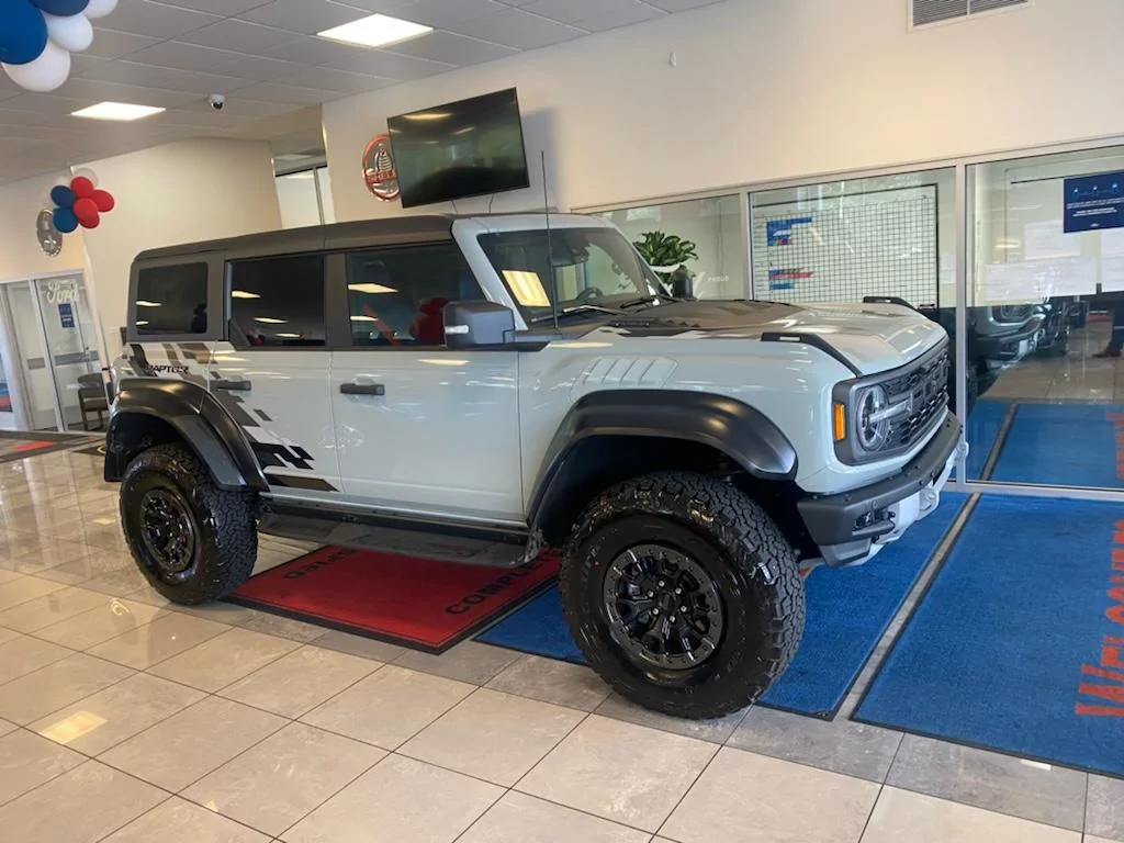 Ford Bronco CACTUS GRAY Bronco RAPTOR Photos Thread C0E07469-9244-4E91-8937-B35BB8FA3E64