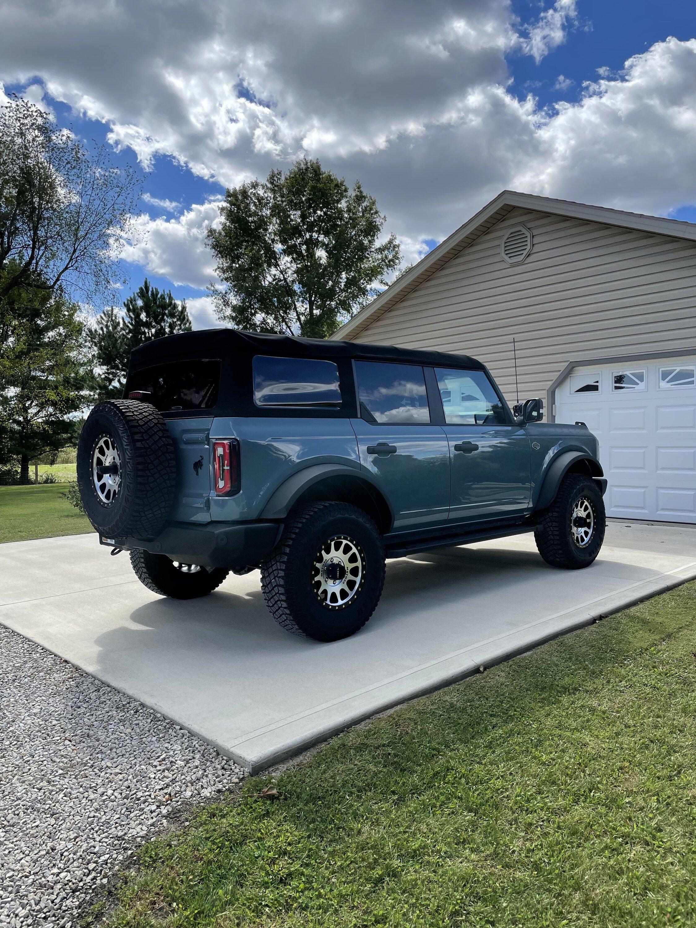 Ford Bronco Show us your installed wheel / tire upgrades here! (Pics) 4AC619C0-E69A-4F52-958F-5F89CE00D06E