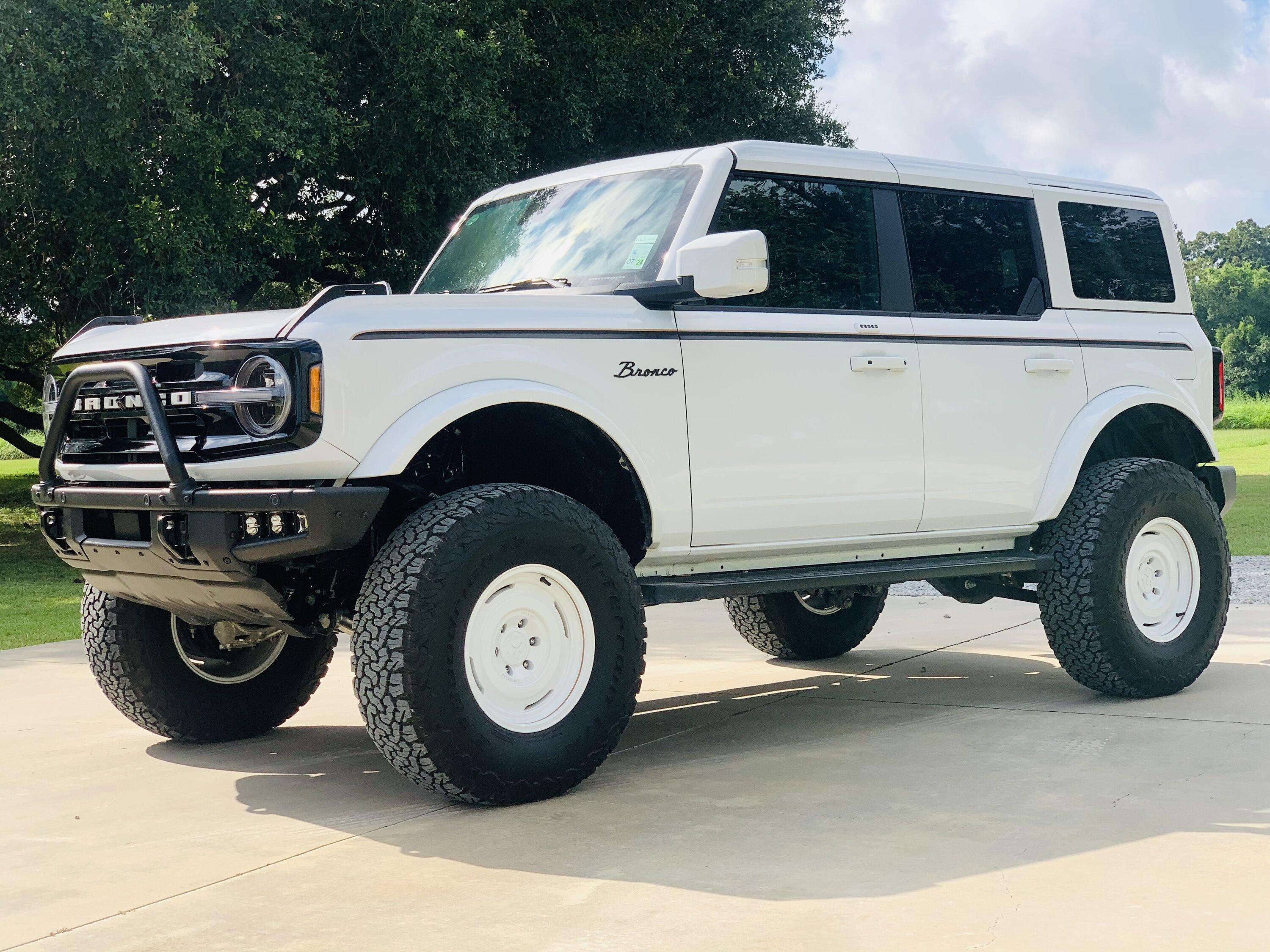 Ford Bronco Show me your broncos on 37’s… C83A5777-8E13-498D-9D65-BE32E4649D3B
