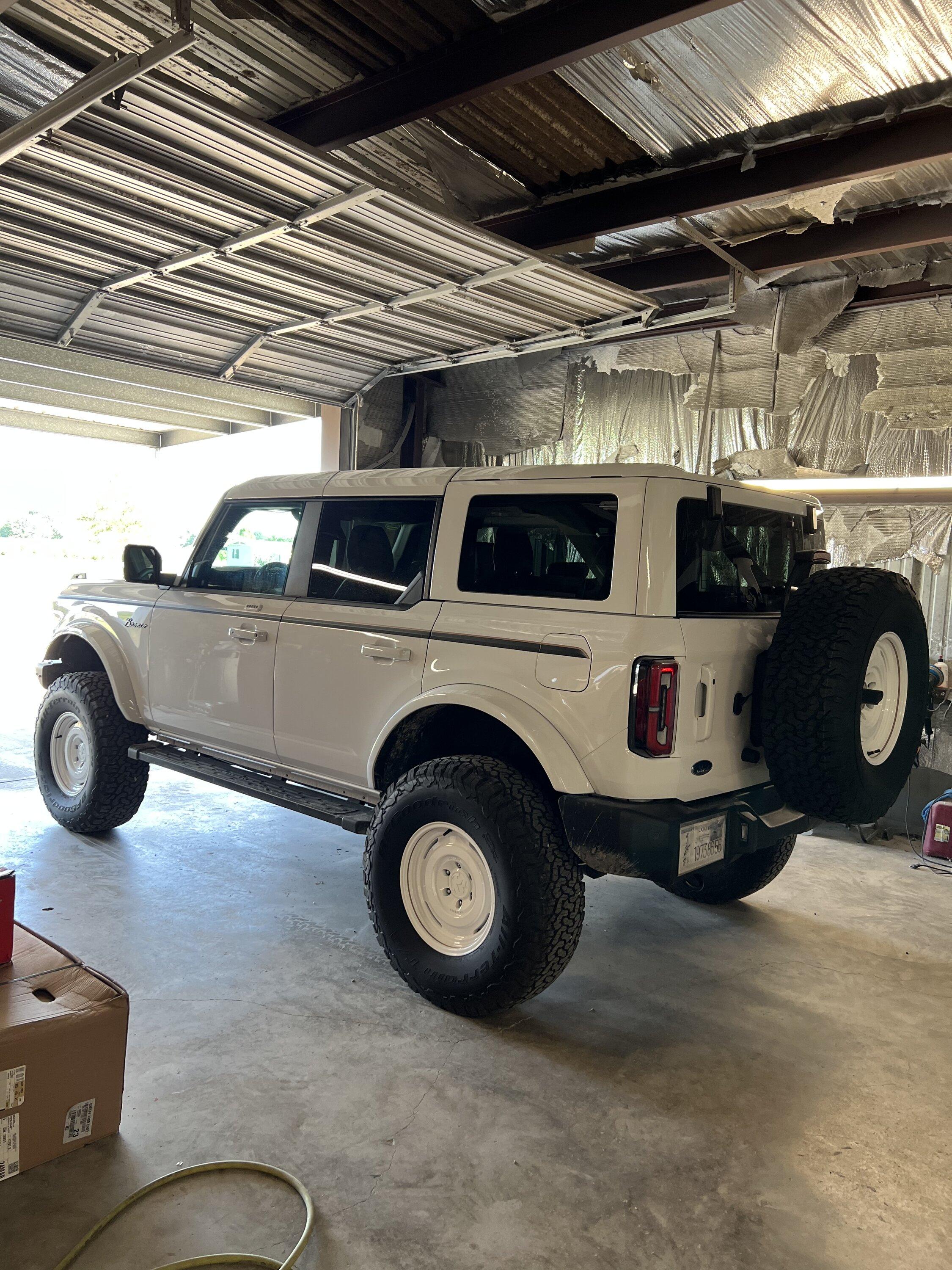 Ford Bronco Show me your broncos on 37’s… 43CDFD01-8FBC-49E0-91B2-8E742E7F399E