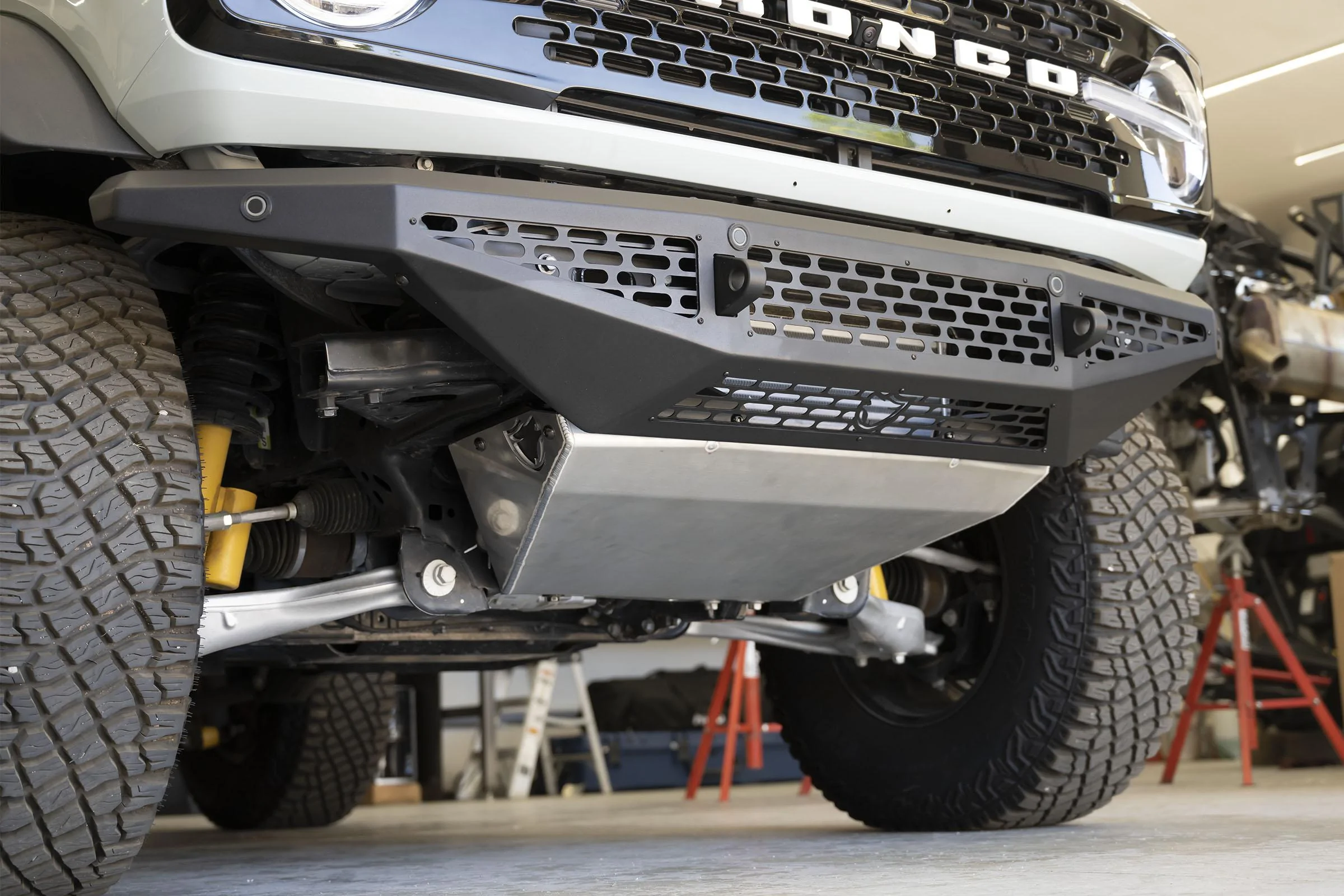 Ford Bronco Lobo Off-Road Product Development Thread F6-17-2111_F-2400