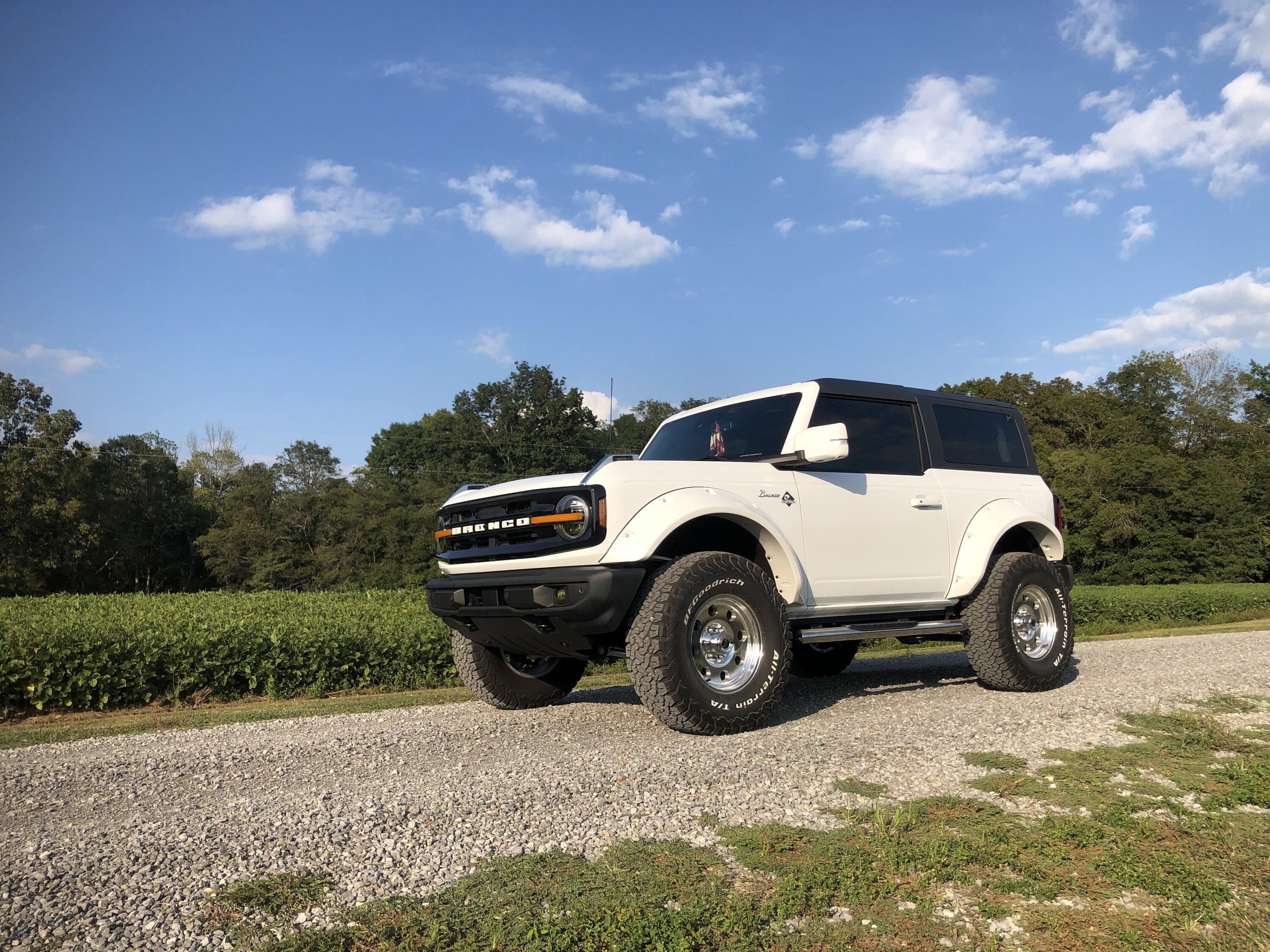 Ford Bronco The Great White Bronco 1B32ACFB-051B-4ED6-92DC-A74FCBF06D20