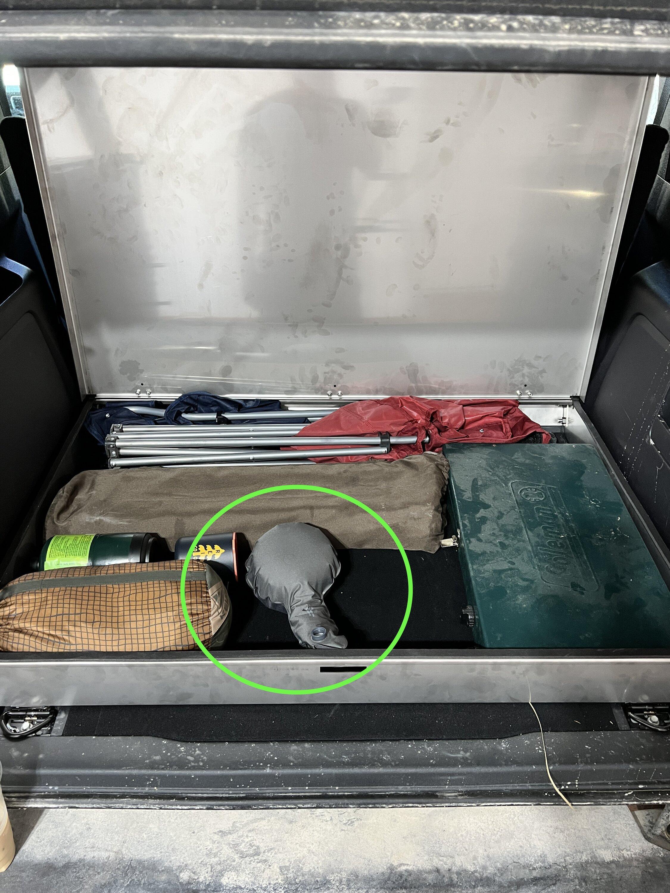 Ford Bronco Designed my own low profile cargo box (for complete lay flat mattress) C7D10985-BED6-4DF4-91FE-47E5AAA1A506_1_201_a
