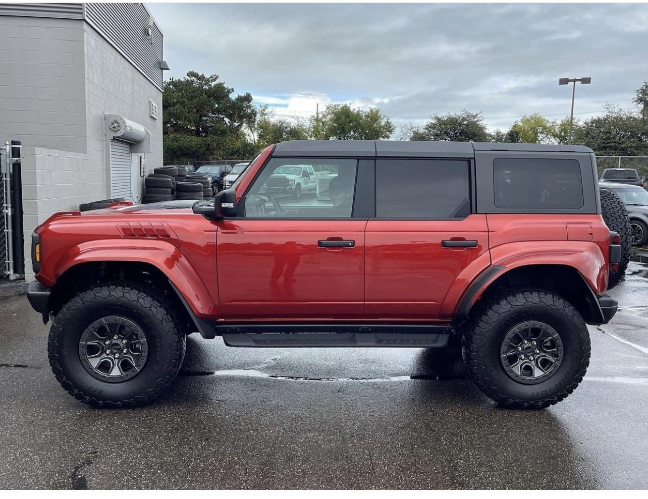 Ford Bronco First Bronco Raptor with painted fender flares & trail sights [Hot Pepper Red] 961FAB3A-B9B6-4113-AF89-4DEE6BAB4068