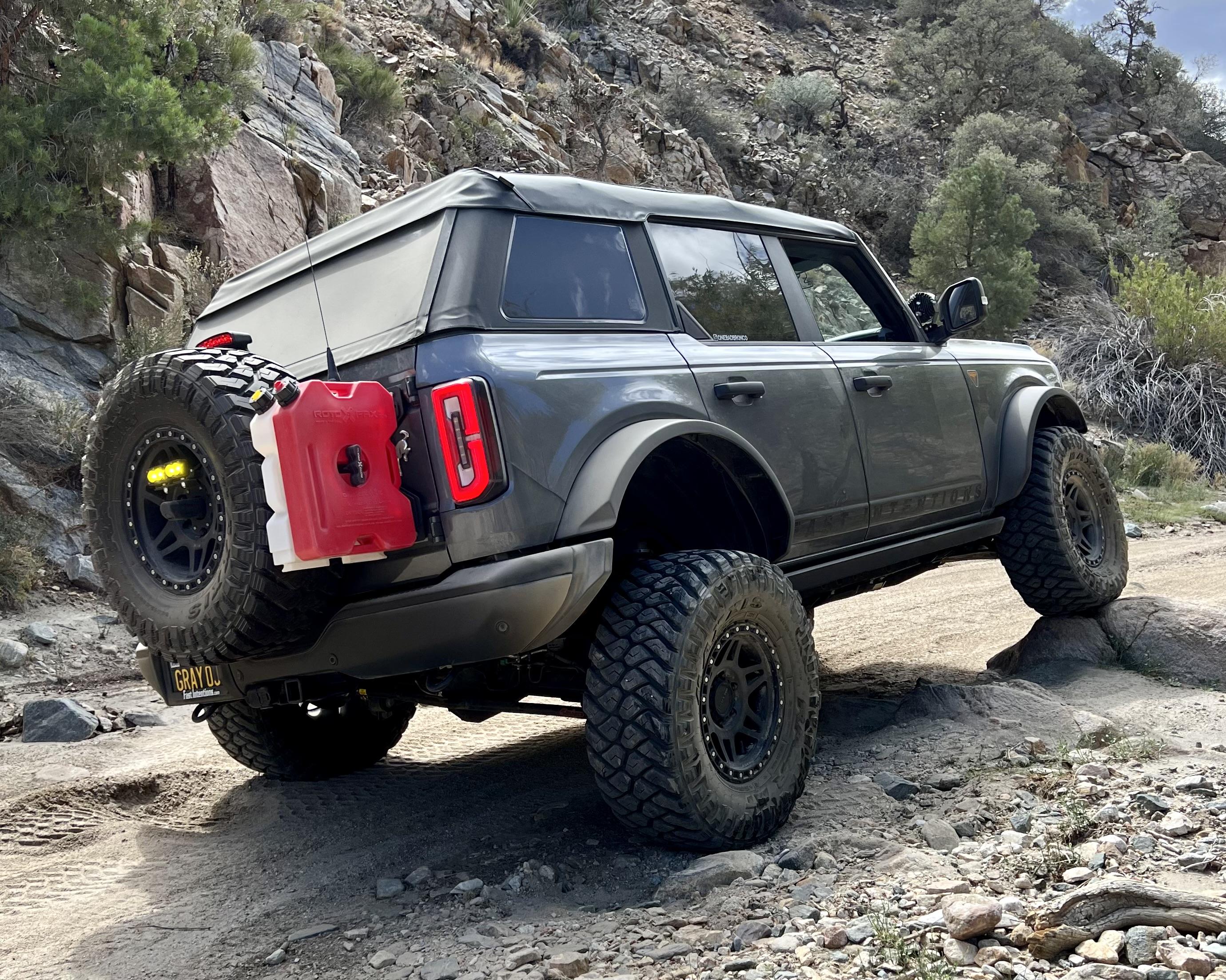 Ford Bronco 50+ Broncos offroad through Rattlesnake Canyon (Apple Valley) to Pioneer Town (Yucca Valley) Photo Sep 24 2022, 12 11 17 PM