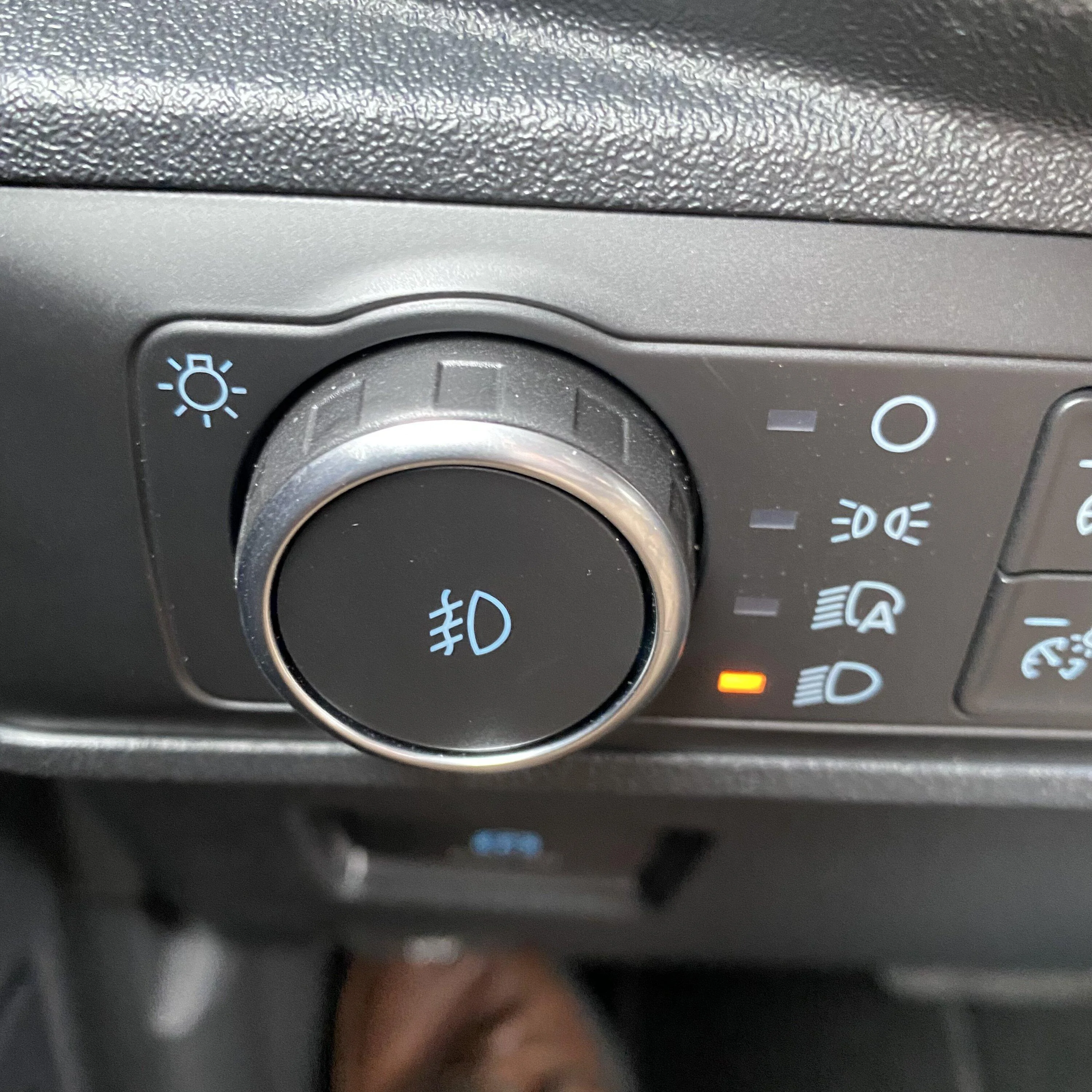 Ford Bronco Big Bend Bronco Auto Light Default Issue 5D8796AE-7FBF-4D08-99C2-052FC0321456