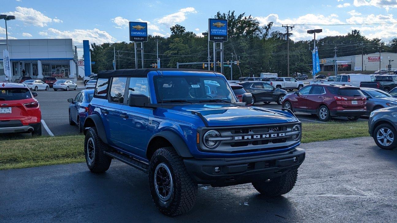 Ford Bronco 8/29/2022 Build Week Group 897D1349-1A4E-4F92-9C8B-2C76D9CE30C6