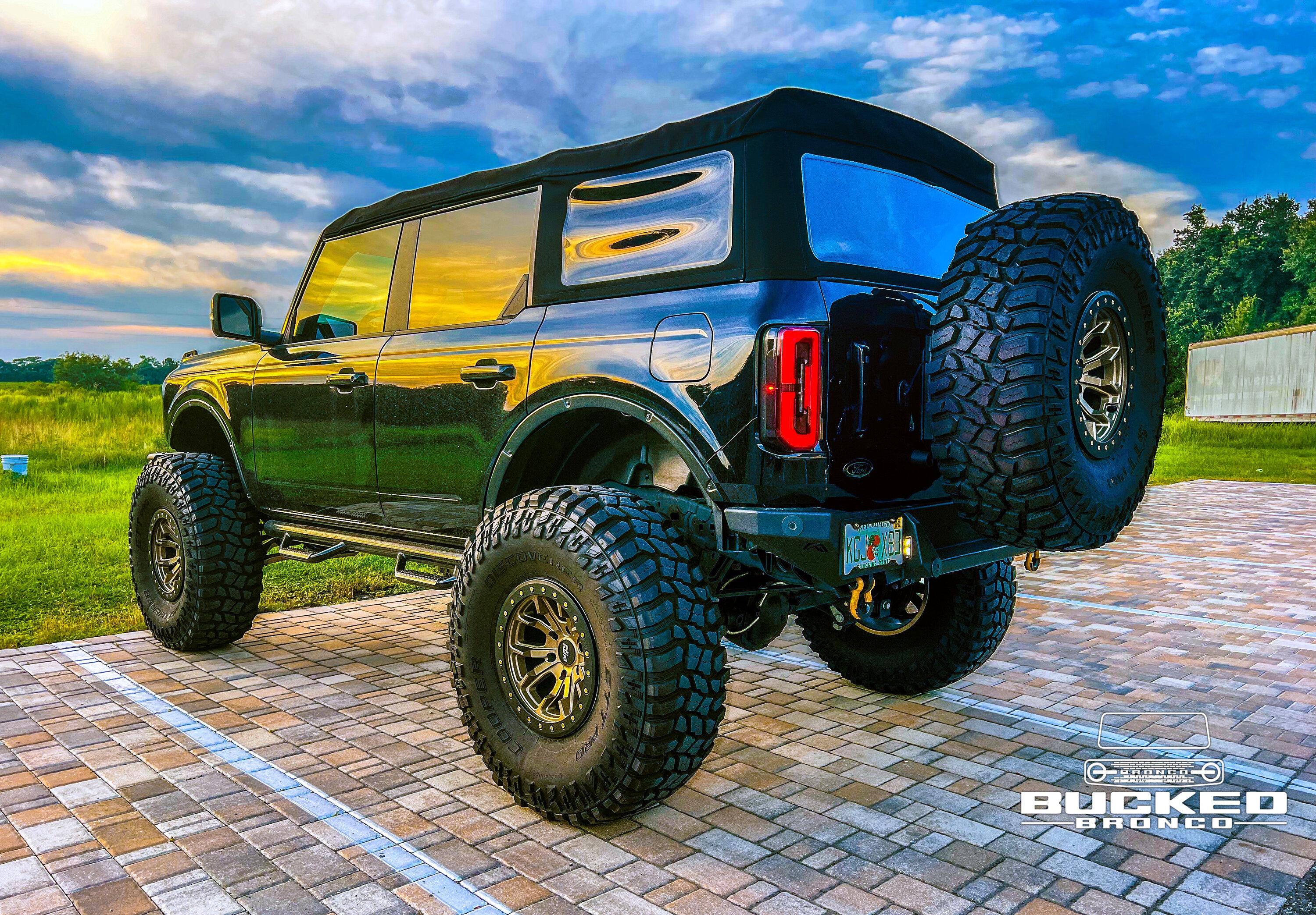 Ford Bronco BUCKED Bronco Build E1124498-6E97-4C07-9019-C4A02C52C5D3